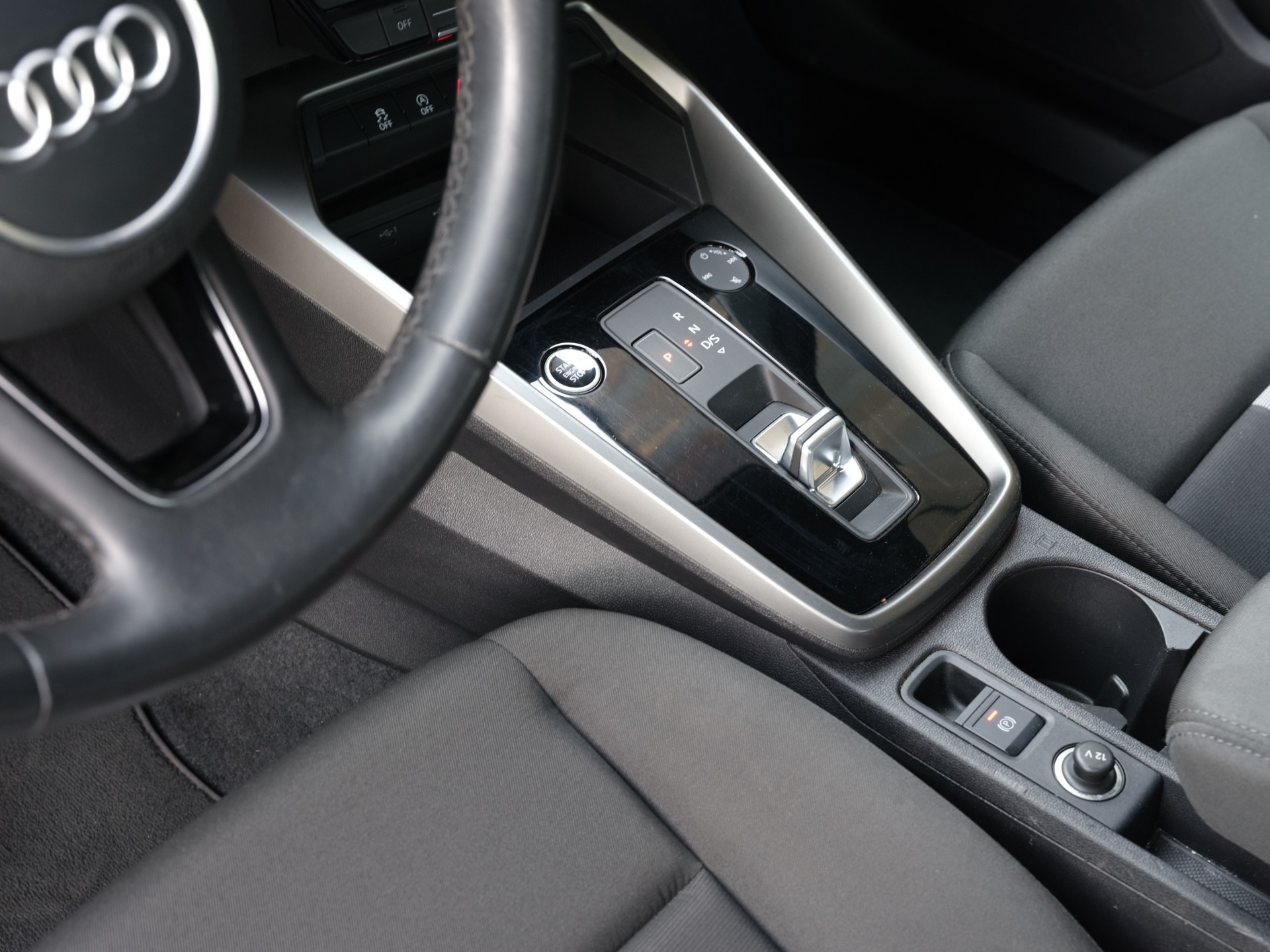 AUDI Audi A3 Limousine 30TFSI-image-11