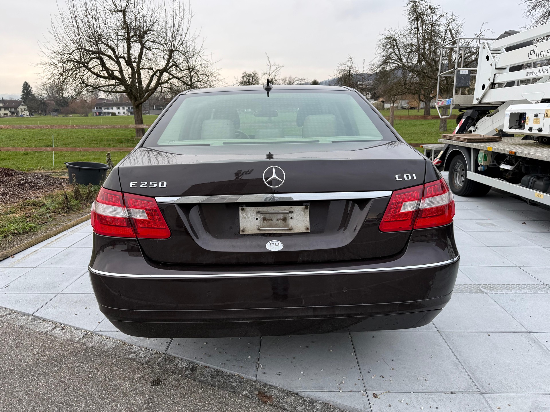 MERCEDES-BENZ E 250 CDI BlueEfficiency Elégance Automatic-image-4