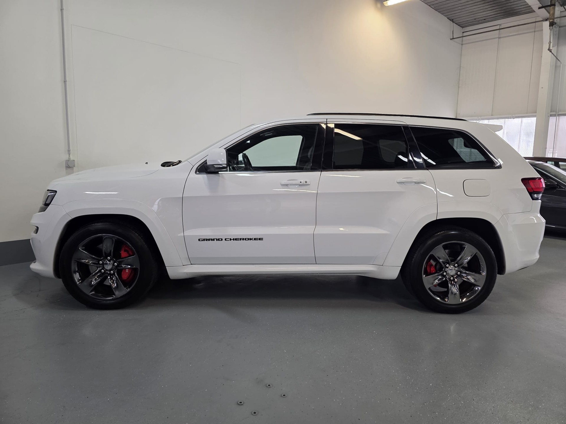 JEEP Grand Cherokee 6.4 V8 HEMI SRT8 Red Vapor Aut.-image-6