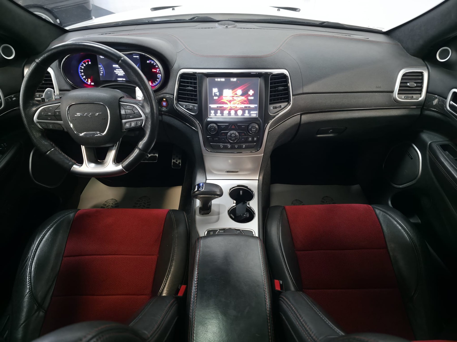 JEEP Grand Cherokee 6.4 V8 HEMI SRT8 Red Vapor Aut.-image-17