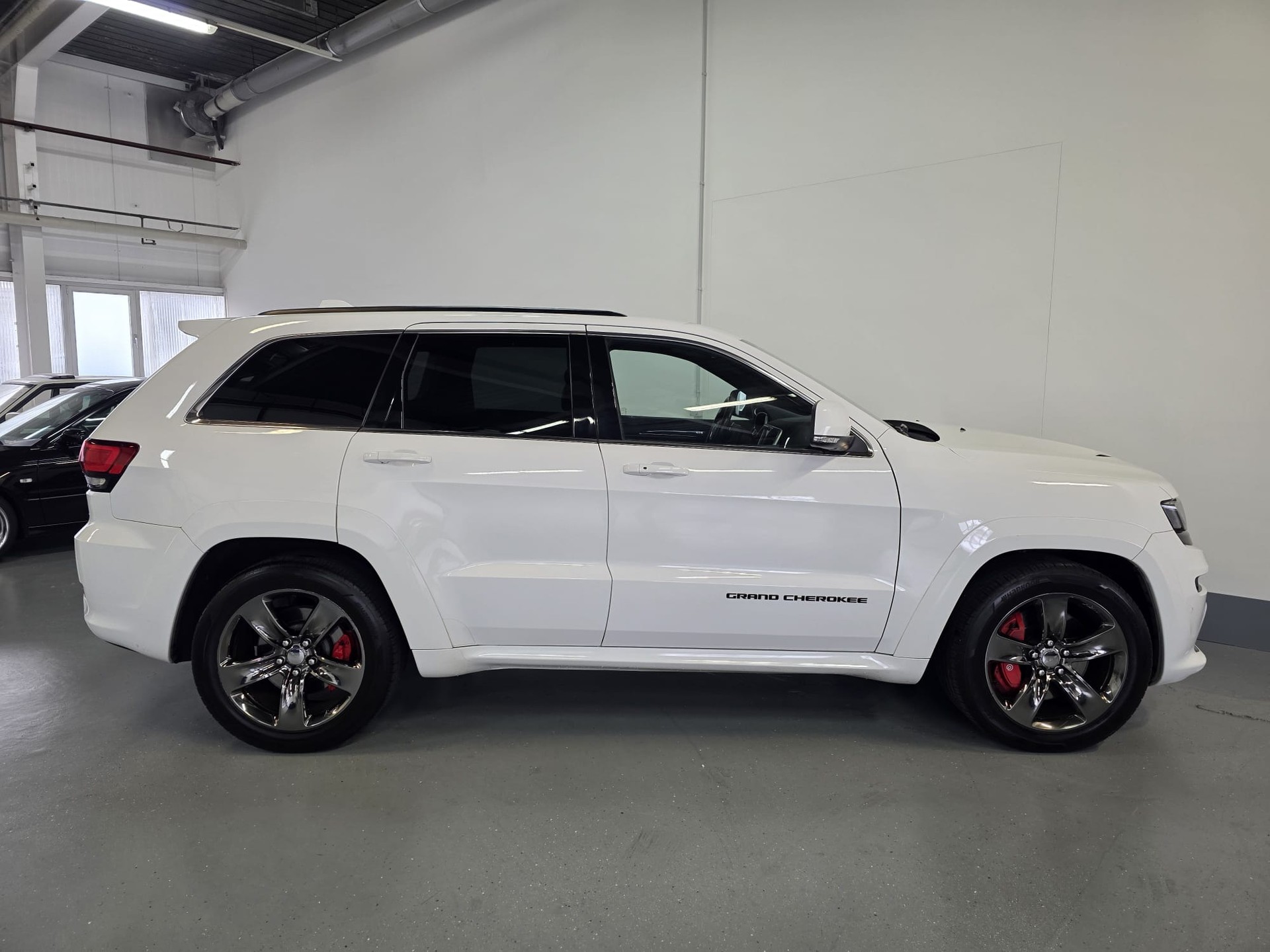 JEEP Grand Cherokee 6.4 V8 HEMI SRT8 Red Vapor Aut.-image-7
