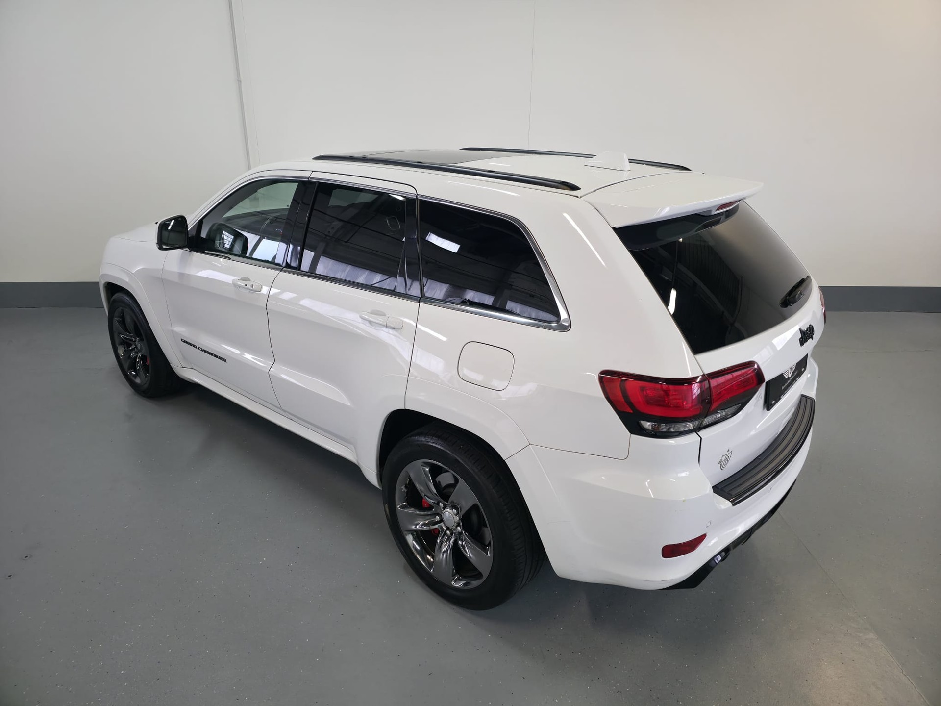 JEEP Grand Cherokee 6.4 V8 HEMI SRT8 Red Vapor Aut.-image-12