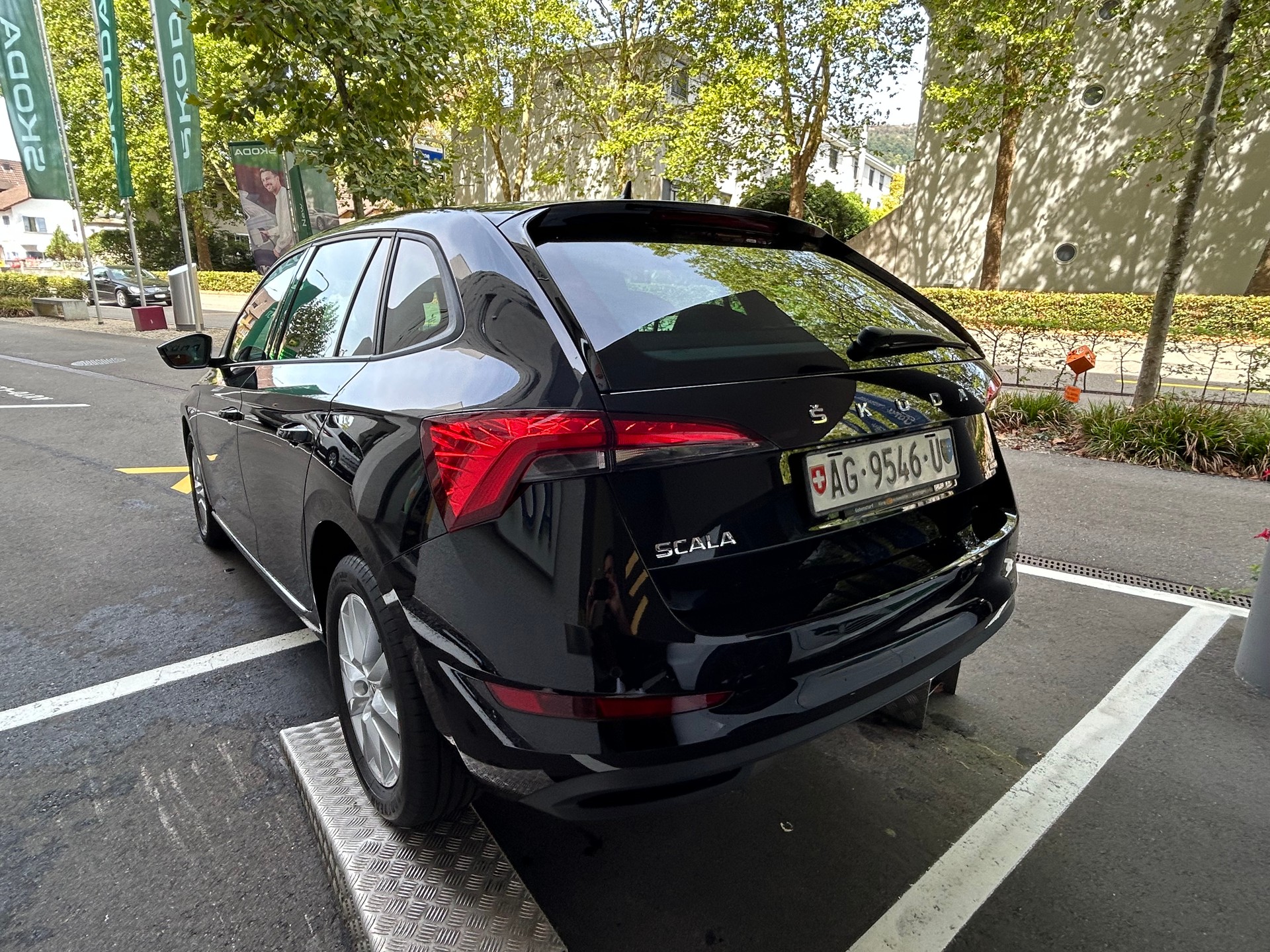 SKODA Scala 1.0 TSI Fresh-image-3