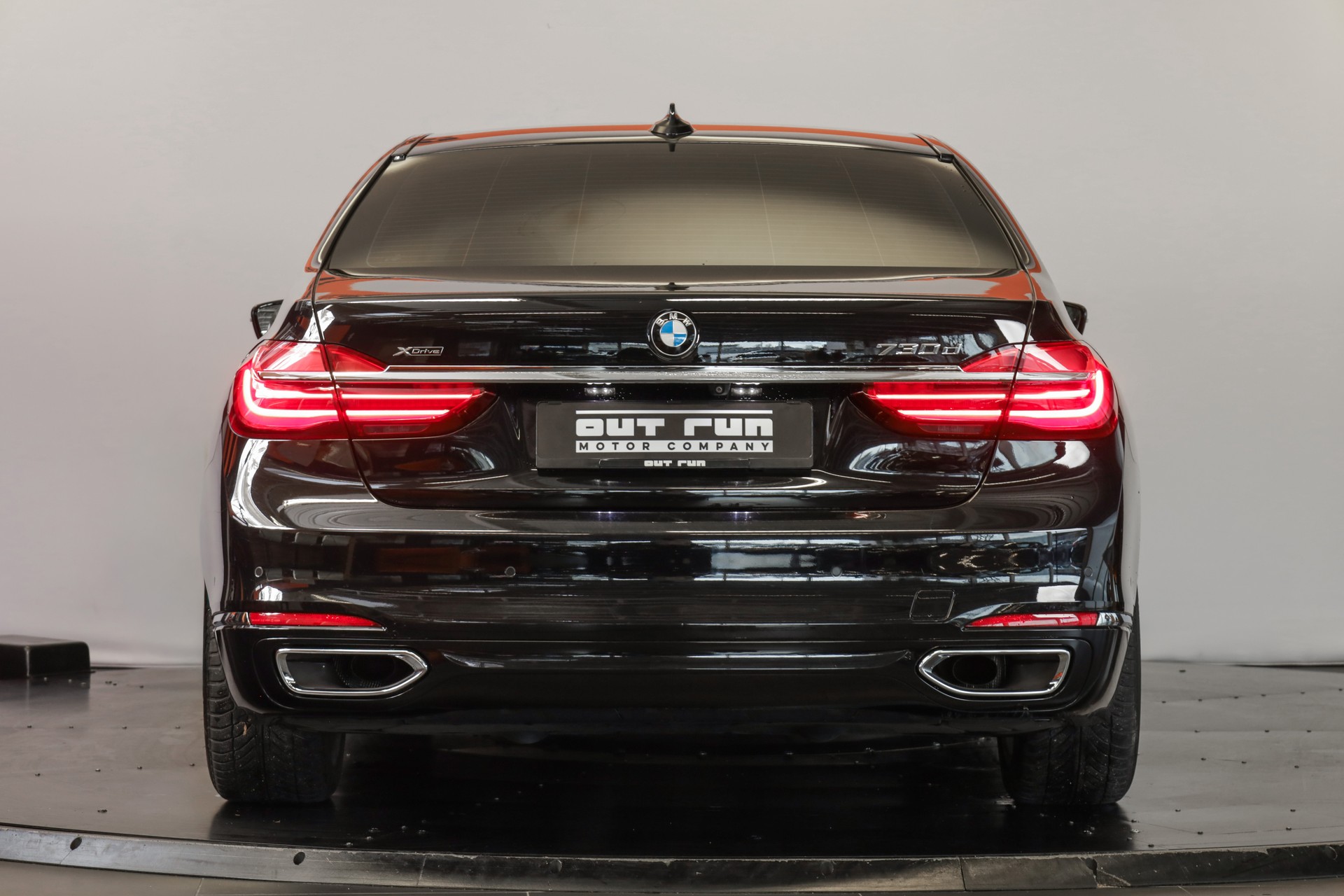 BMW 730d xDrive Steptronic-image-2