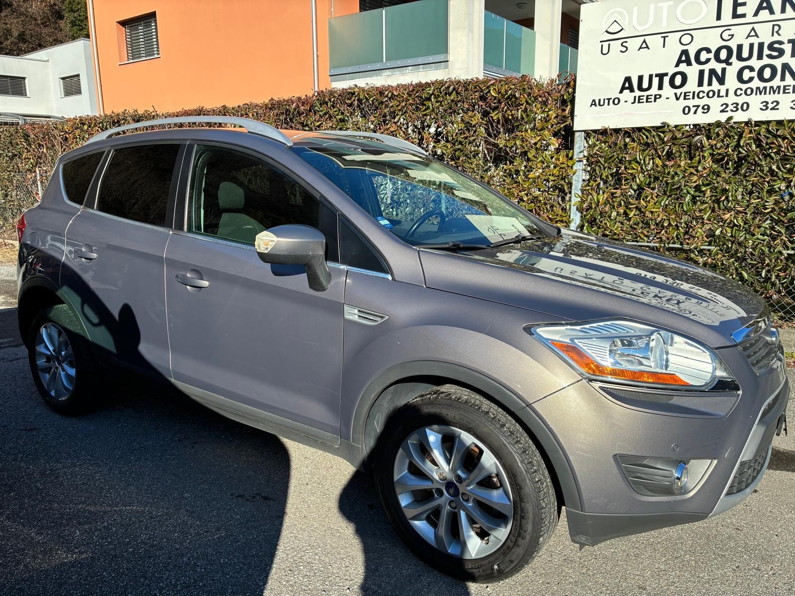 FORD Kuga 2.0 TDCi Titanium 4WD PowerShift-image-2