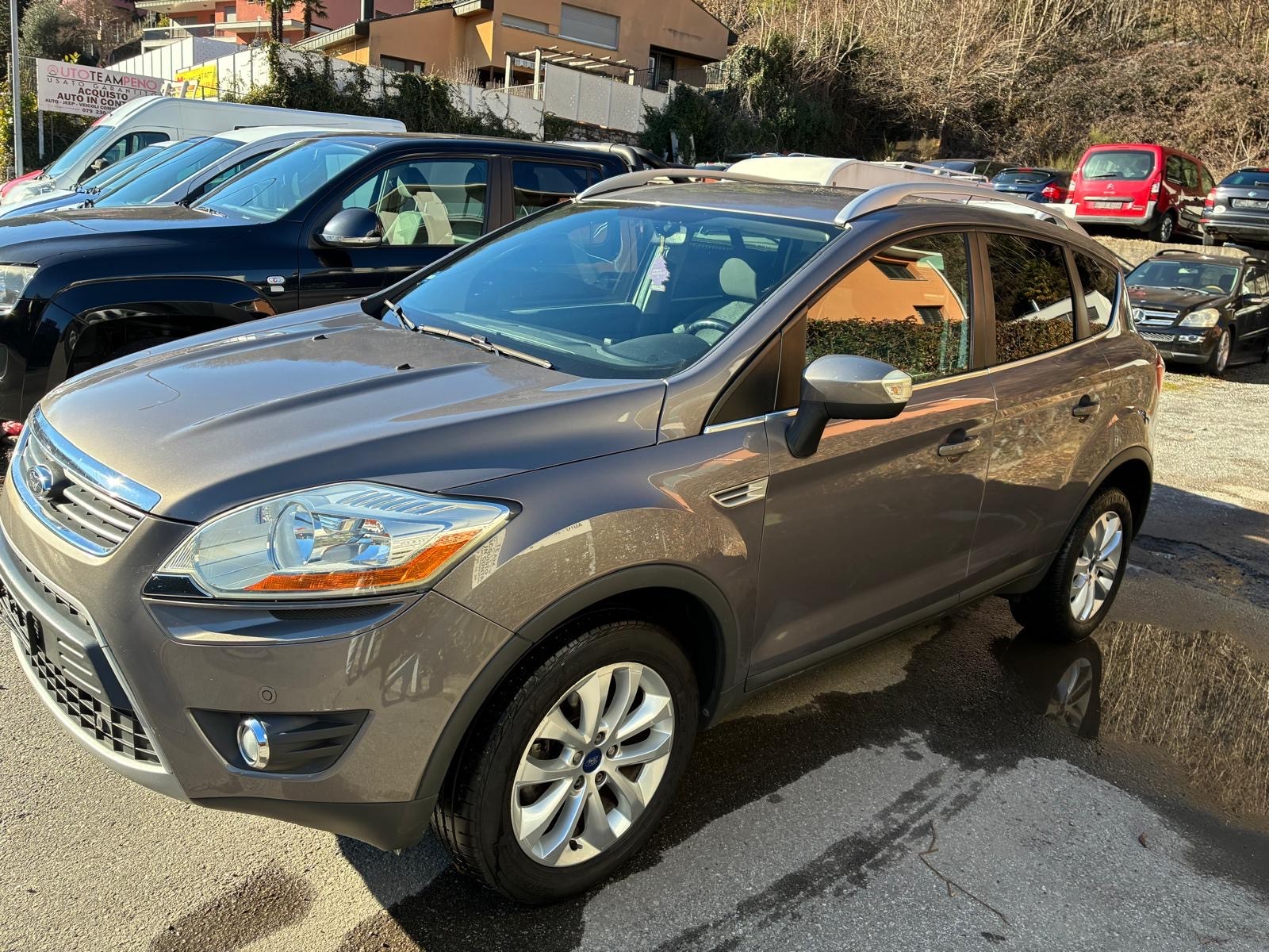 FORD Kuga 2.0 TDCi Titanium 4WD PowerShift-image-3