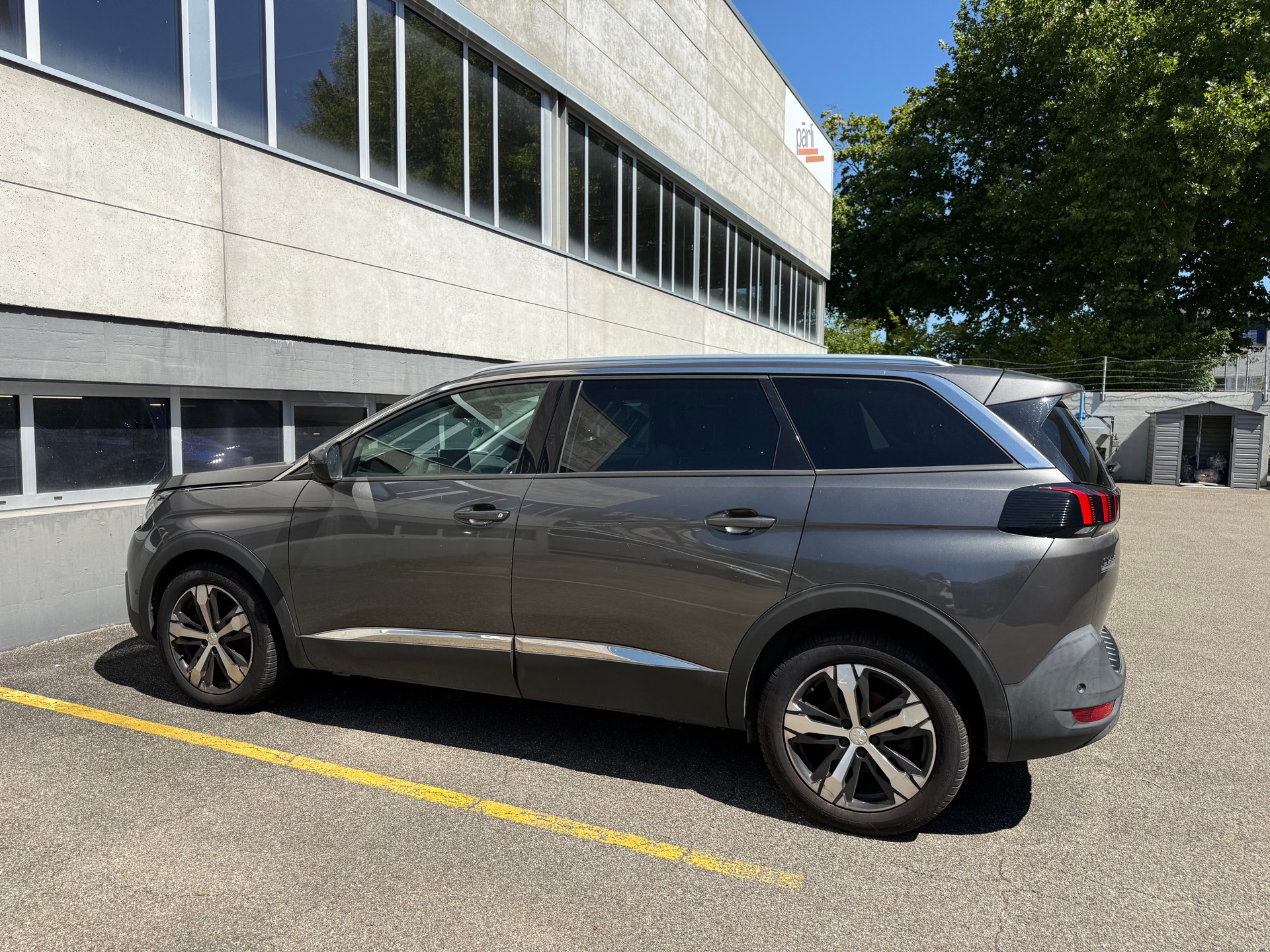 PEUGEOT 5008 1.2 Pure Tech Allure EAT8