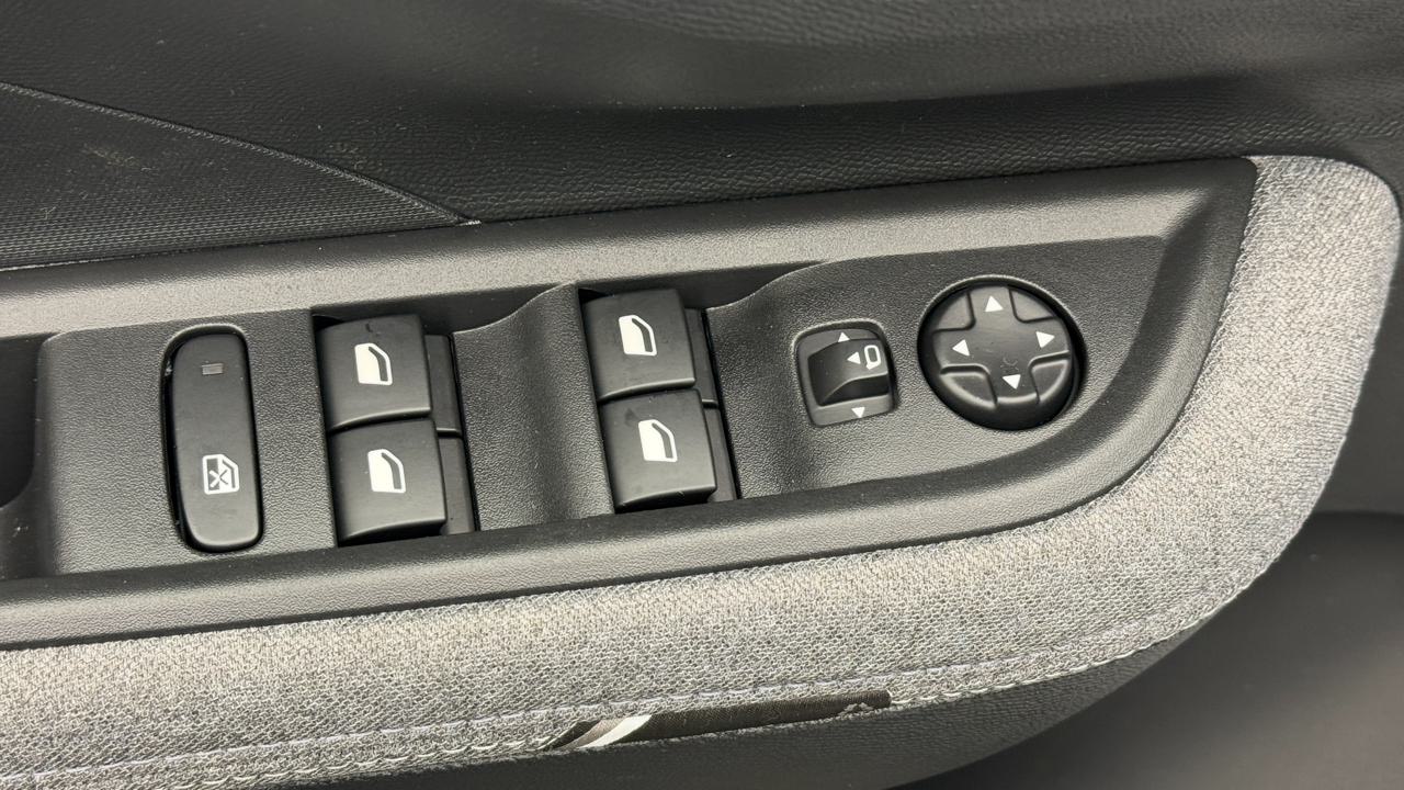 OPEL Frontera-e 44 kWh GS-image-6