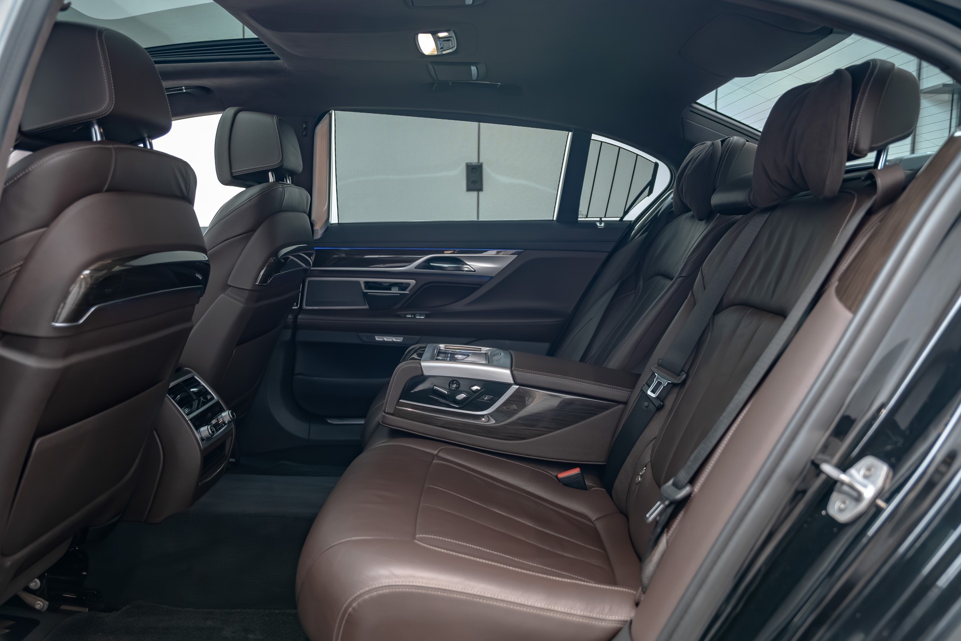 BMW 730Ld xDrive Steptronic-image-13