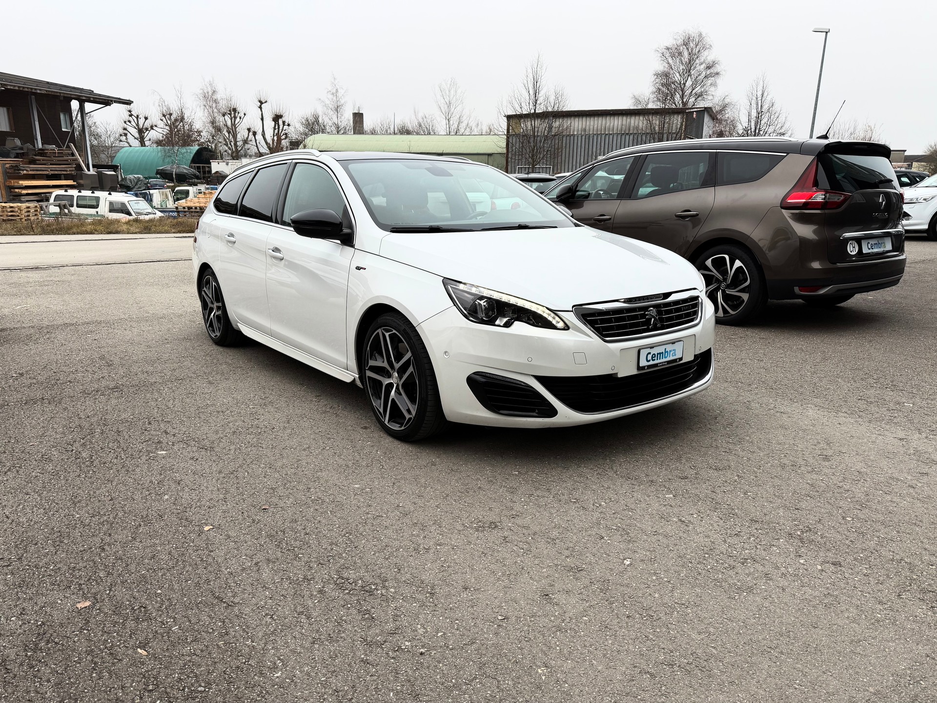 PEUGEOT 308 SW 2.0 BlueHDI GT Automatic-image-2