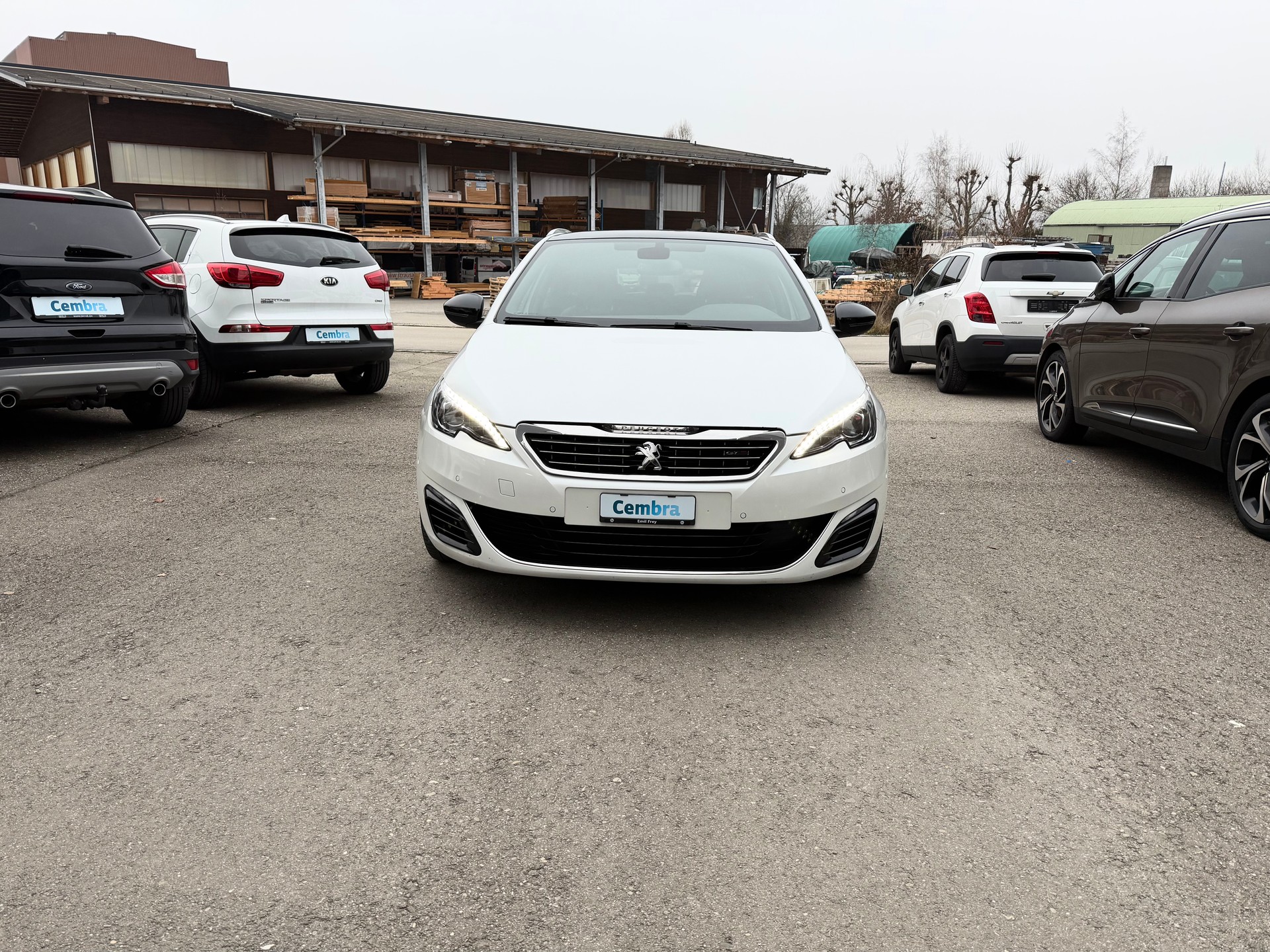 PEUGEOT 308 SW 2.0 BlueHDI GT Automatic-image-1