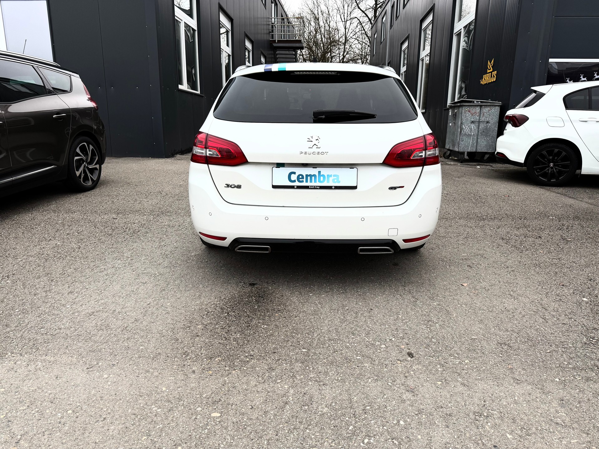 PEUGEOT 308 SW 2.0 BlueHDI GT Automatic-image-3