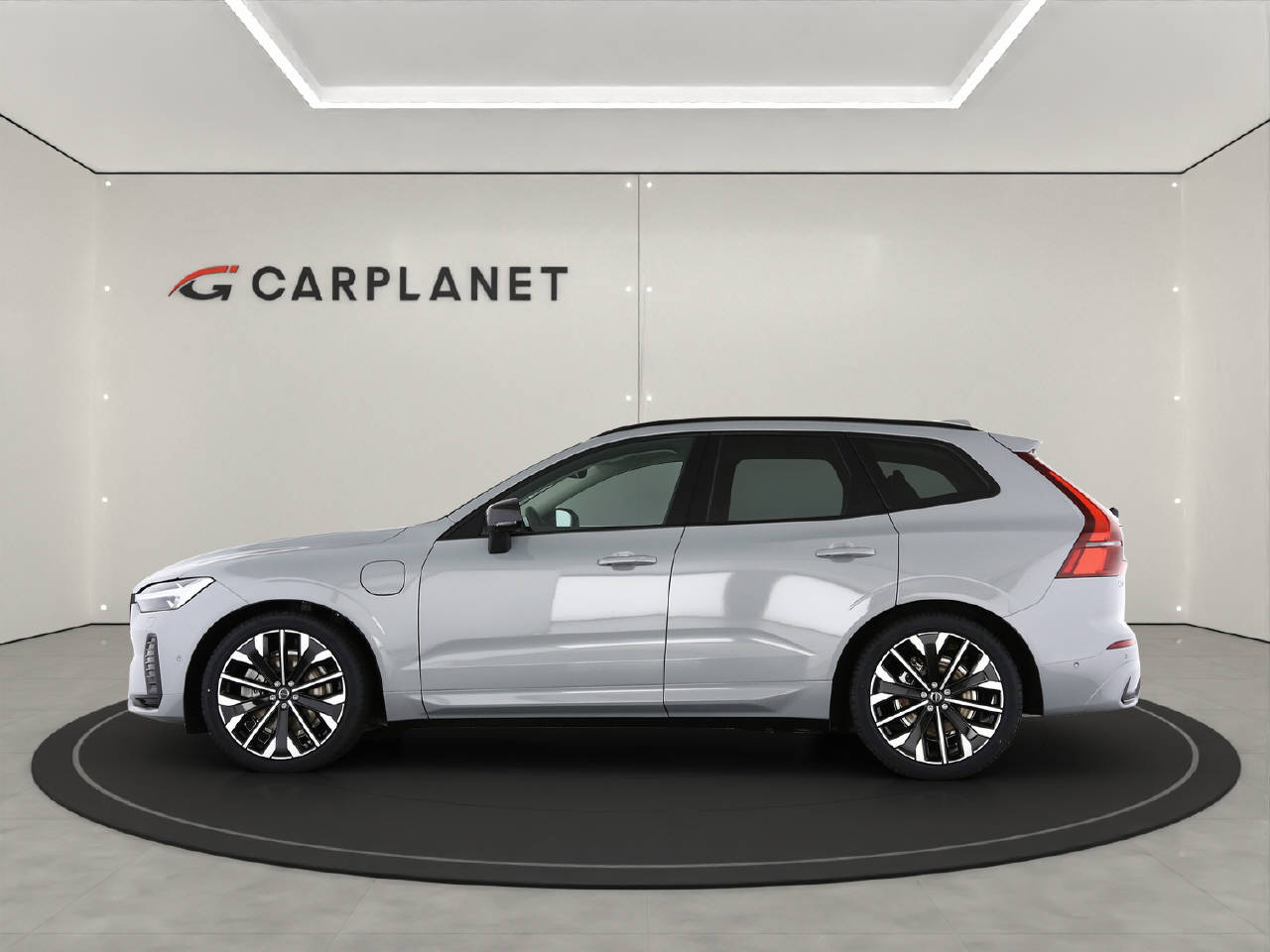 VOLVO XC60 2.0 T8 TE Ultra Dark eAWD-image-1