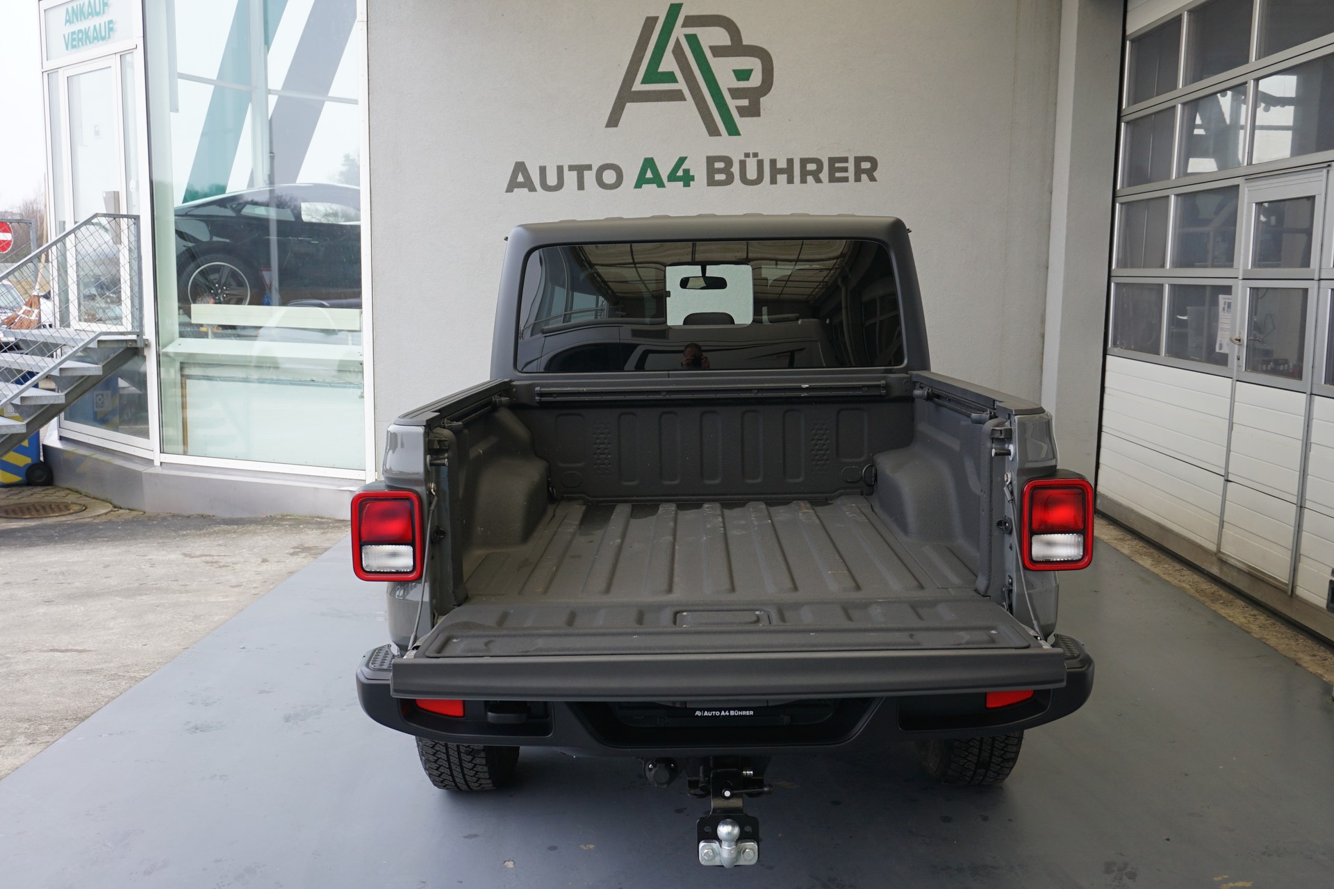 JEEP Gladiator 3.6 iV6 Sport 4WD 284PS 100% Benzin-image-13