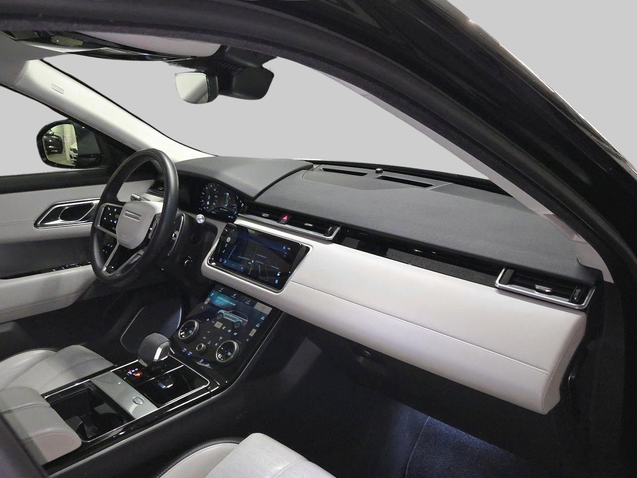 LAND ROVER Range Rover Velar 2.0 T R-Dynamic HSE-image-24