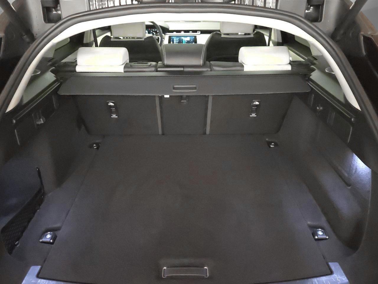LAND ROVER Range Rover Velar 2.0 T R-Dynamic HSE-image-15