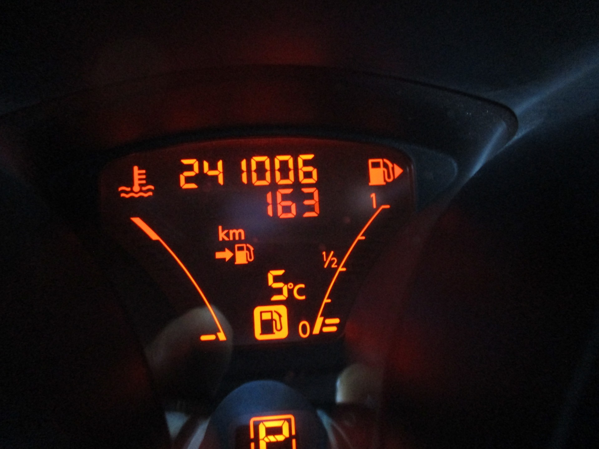 NISSAN Juke 1.6 DIG-T Nismo 4x4 Xtronic M-CVT-image-6