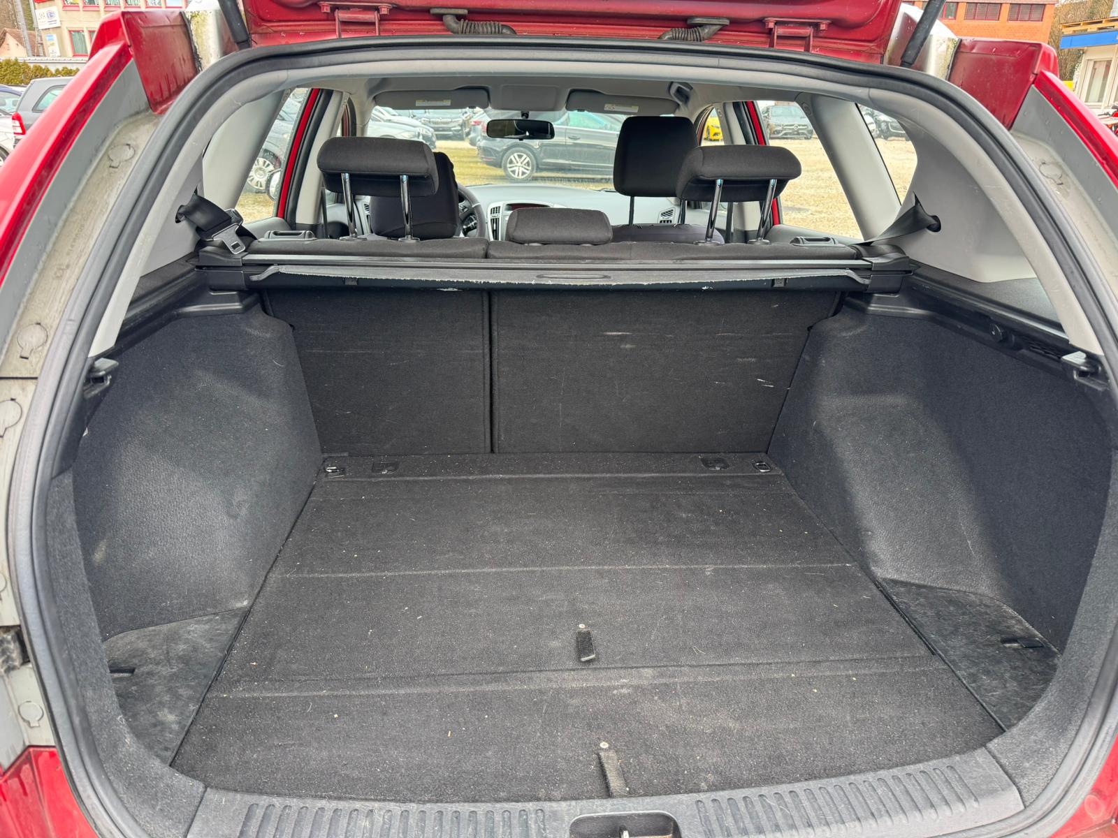 KIA Cee'd Sporty Wagon 1.4 16V _seven-image-5