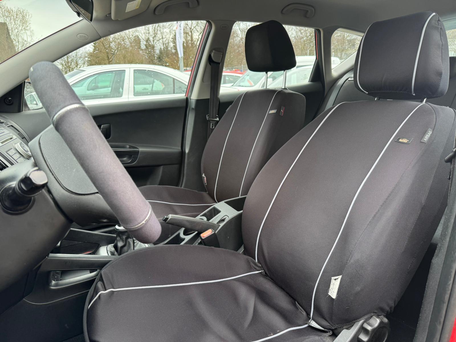 KIA Cee'd Sporty Wagon 1.4 16V _seven-image-9