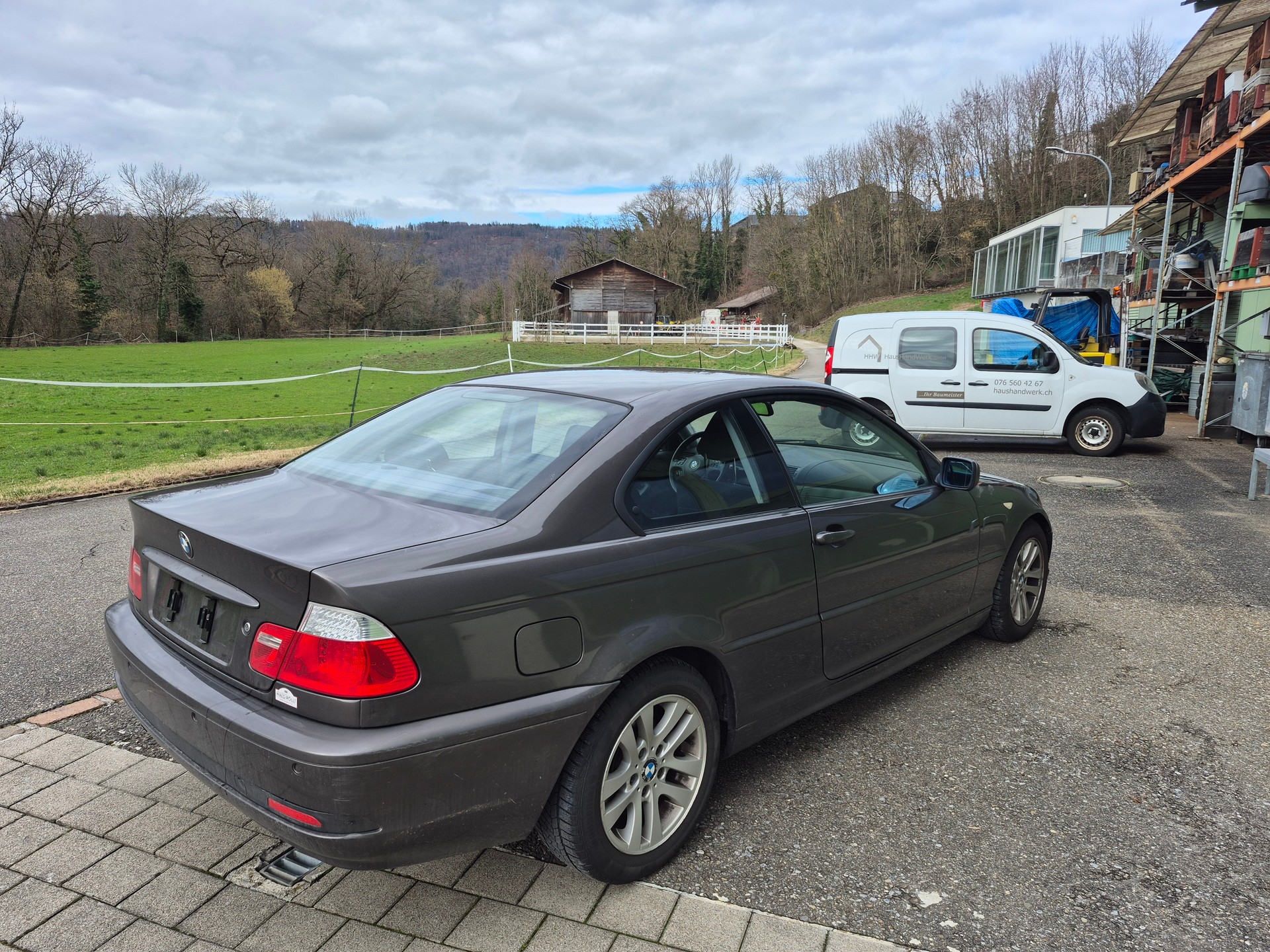 BMW 318Ci Coupé-image-2