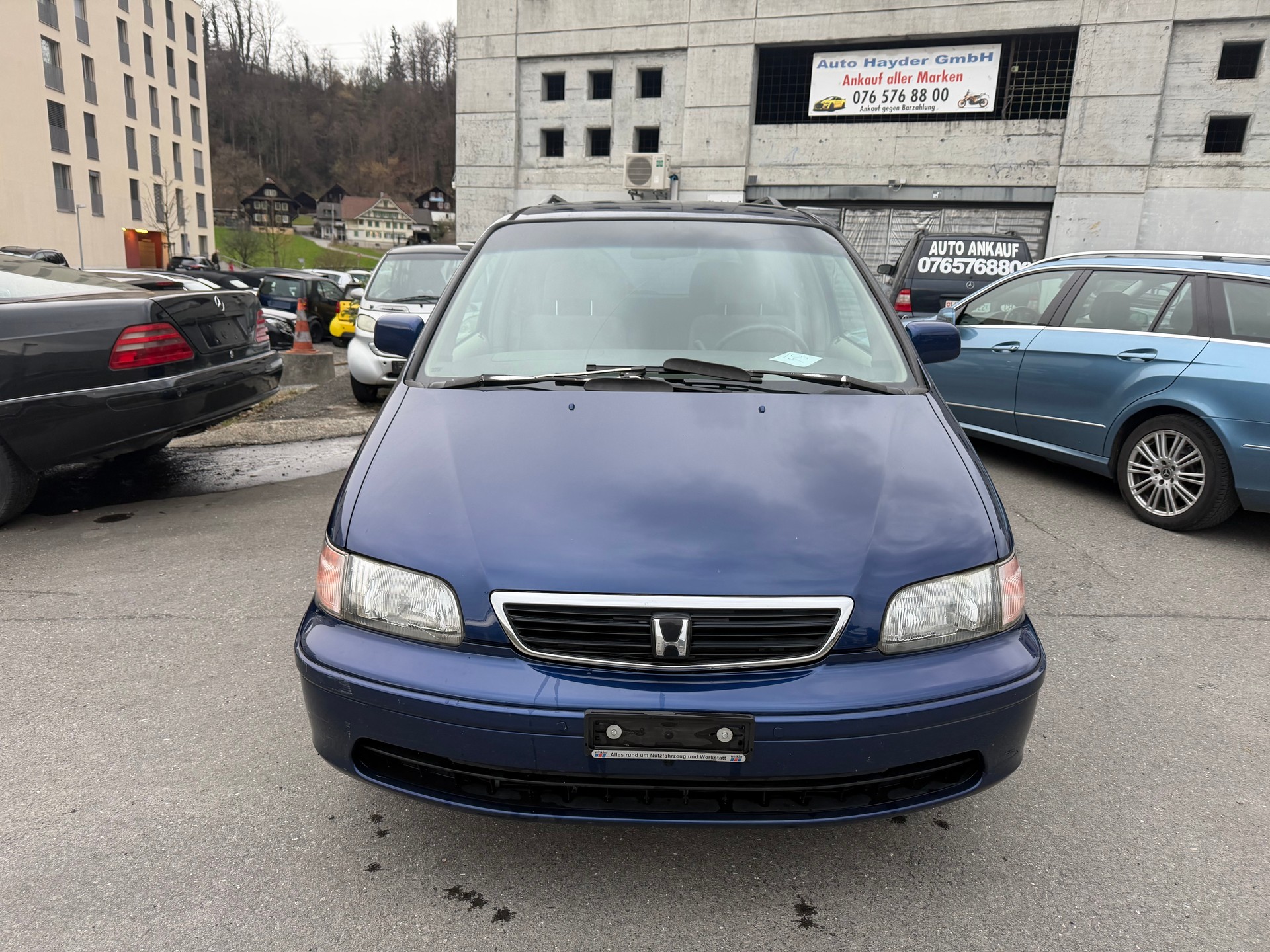 HONDA Shuttle 2.3i LS Swiss-image-1