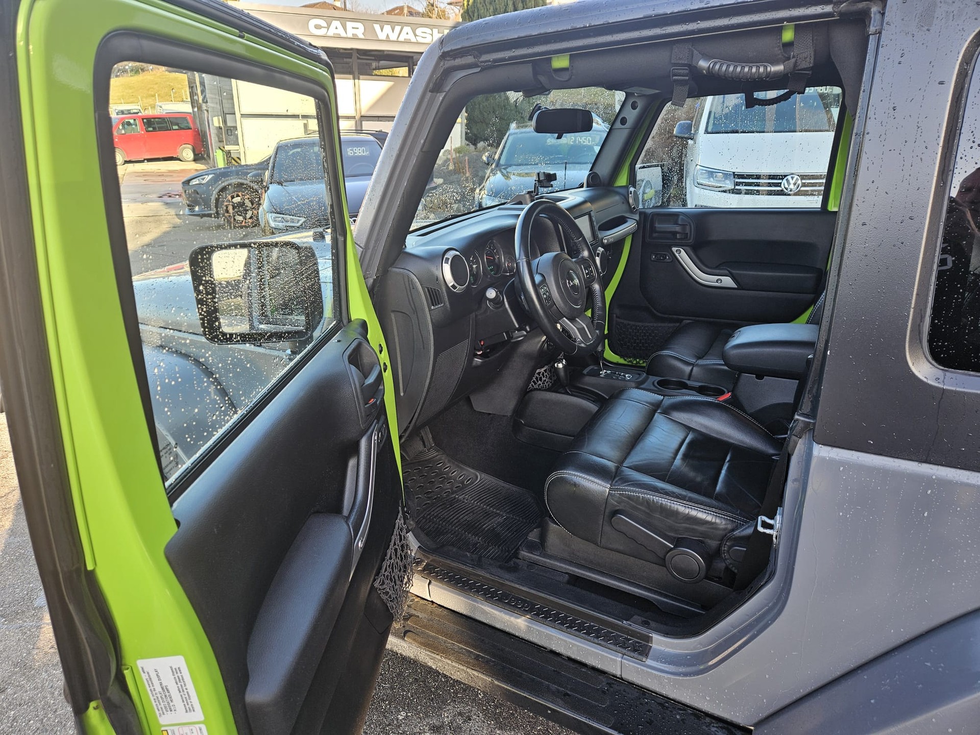 JEEP Wrangler 3.6 Sahara Automatic hardtop-image-4