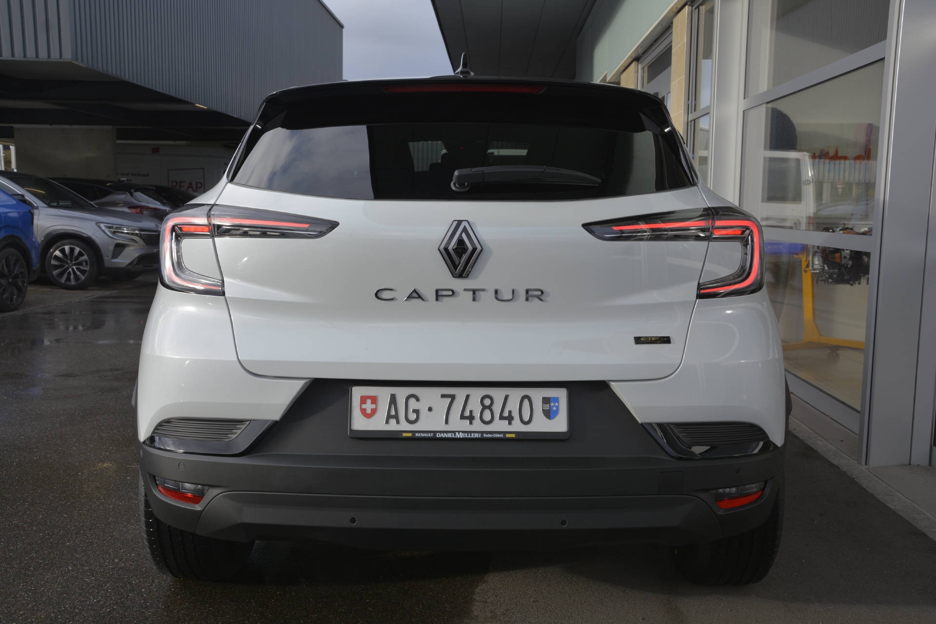 RENAULT Captur E-Tech full Hybrid techno 160-image-3