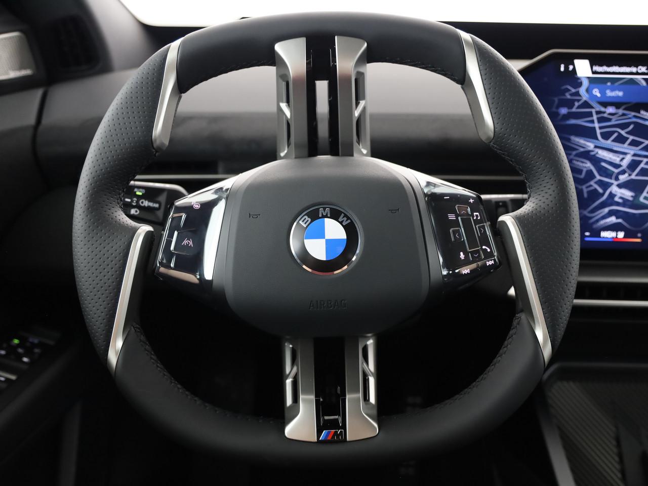 BMW iX3 50 xDrive-image-9