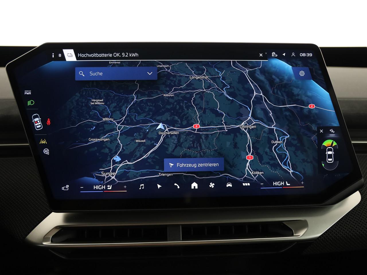 BMW iX3 50 xDrive-image-11