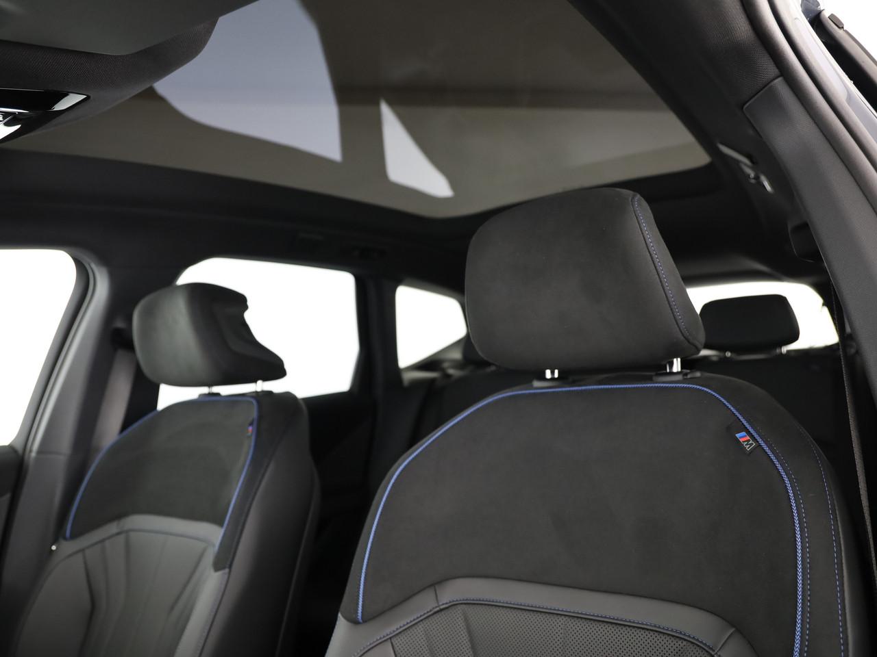 BMW iX3 50 xDrive-image-8