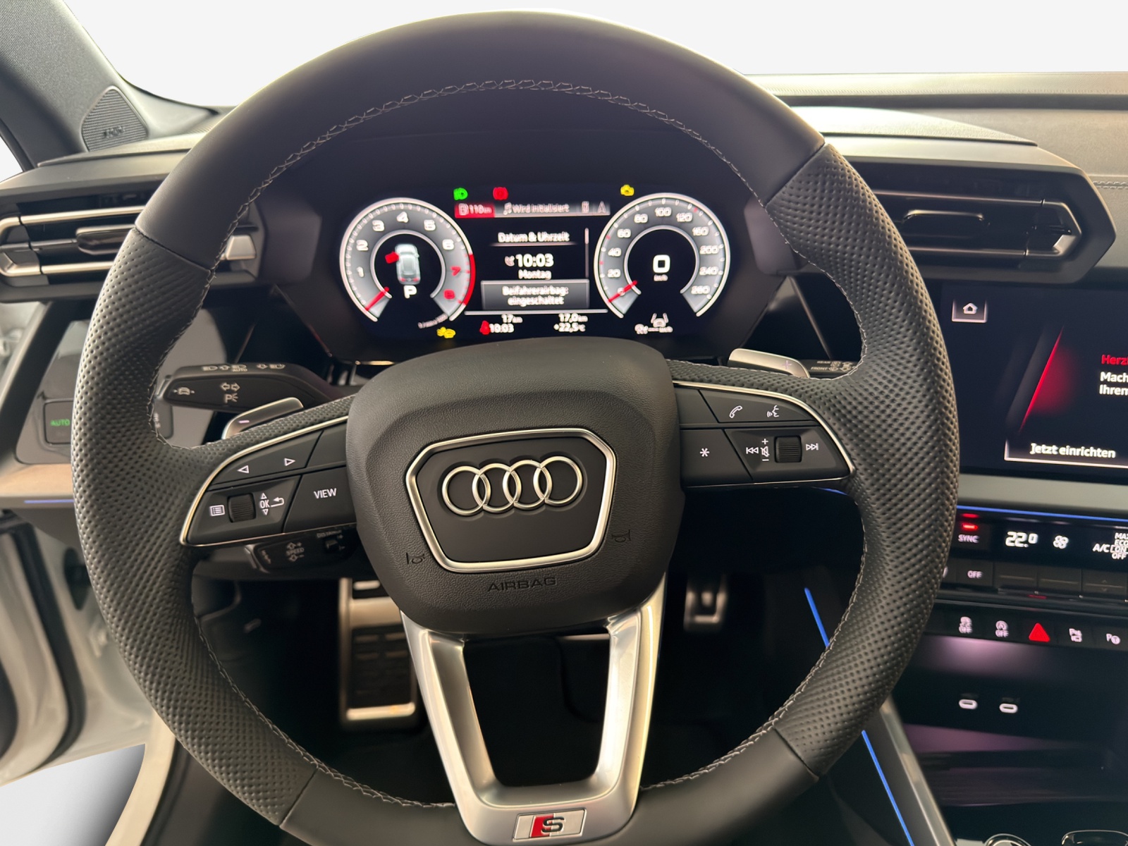 AUDI A3 Sportback TFSI 110 kW S line S tronic-image-9