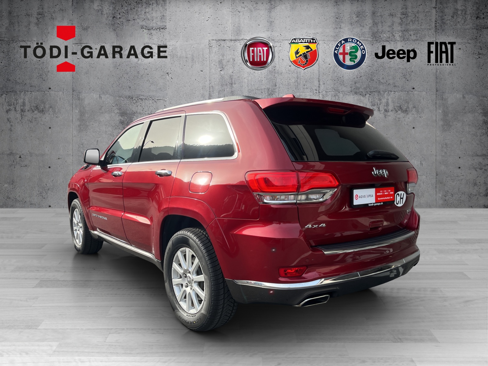 JEEP Grand Cherokee 3.6 V6 Summit-showroom-element-3