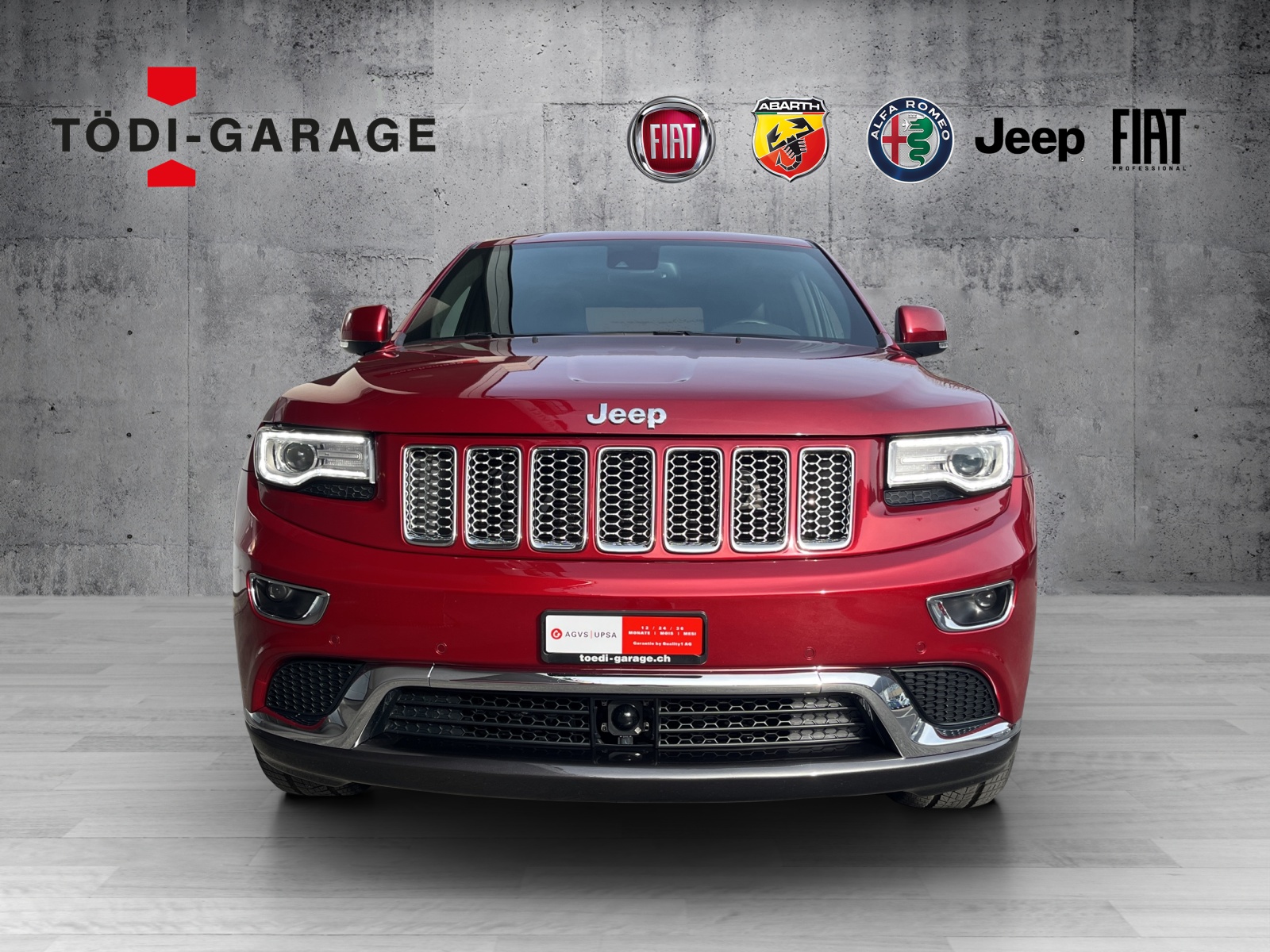 JEEP Grand Cherokee 3.6 V6 Summit-showroom-element-1