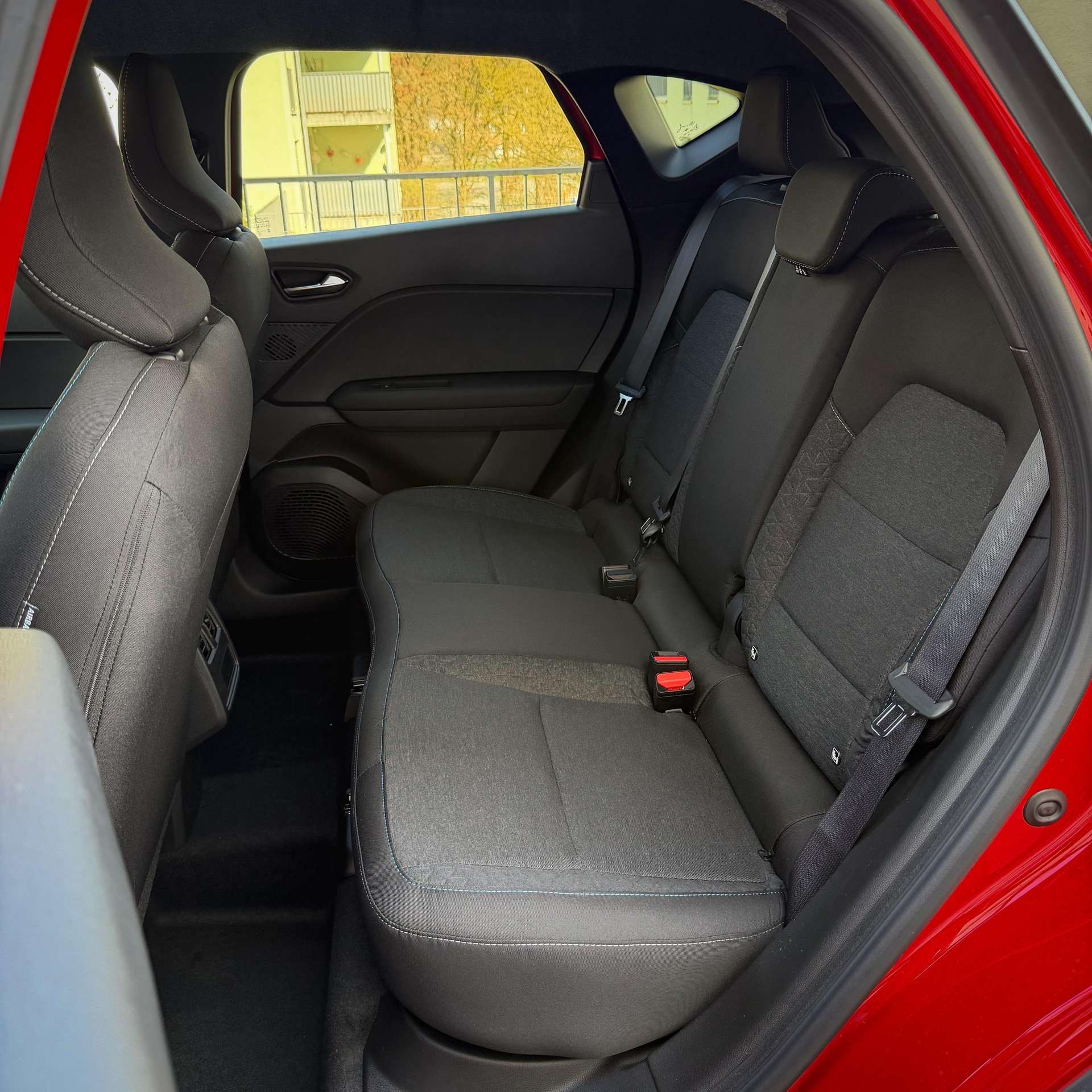 MITSUBISHI ASX 1.8 HEV Sport-image-10