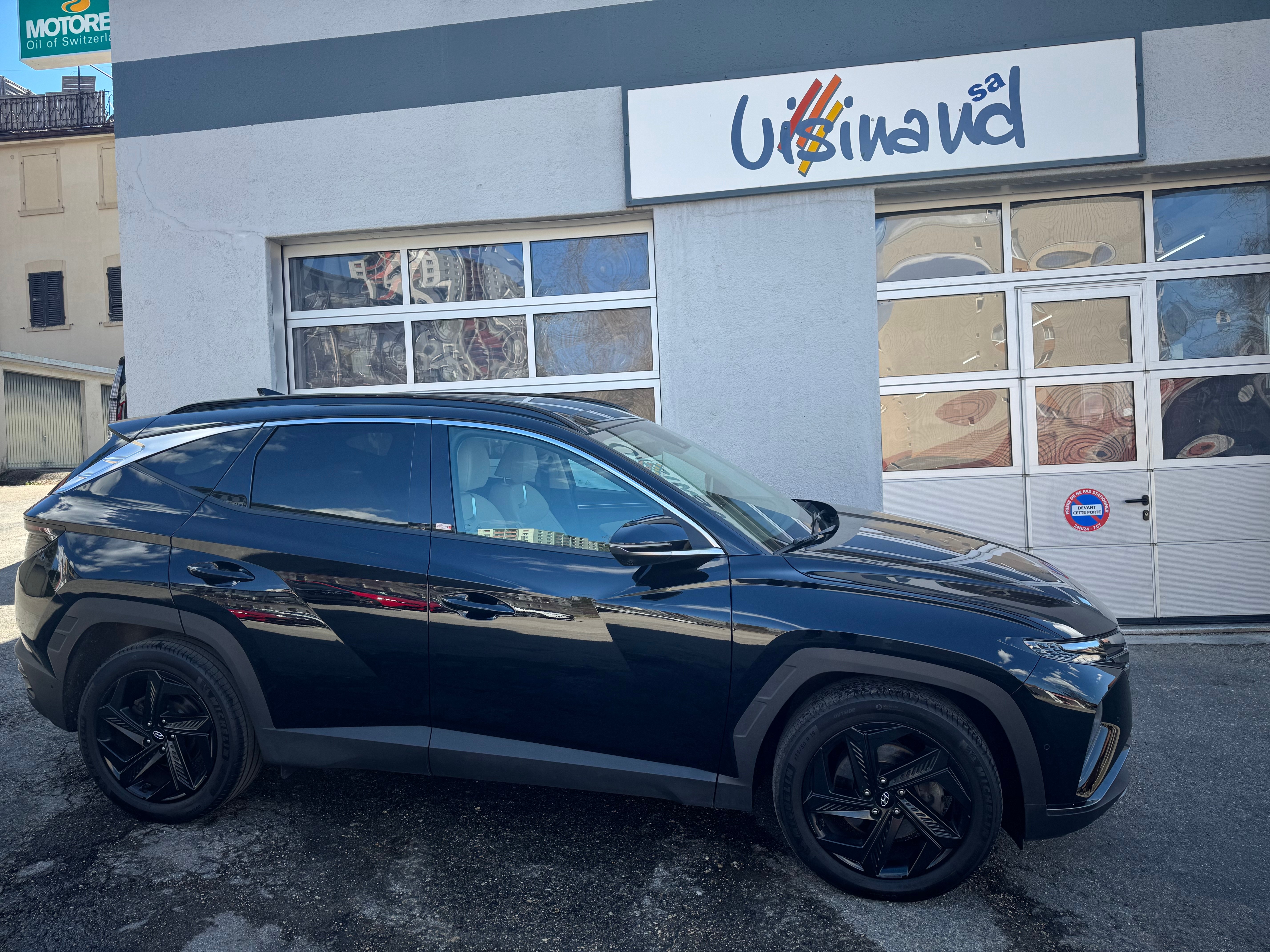 Car photo