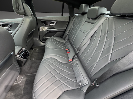 MERCEDES-BENZ EQE 500 4 Matic Exe. Ed.-image-10