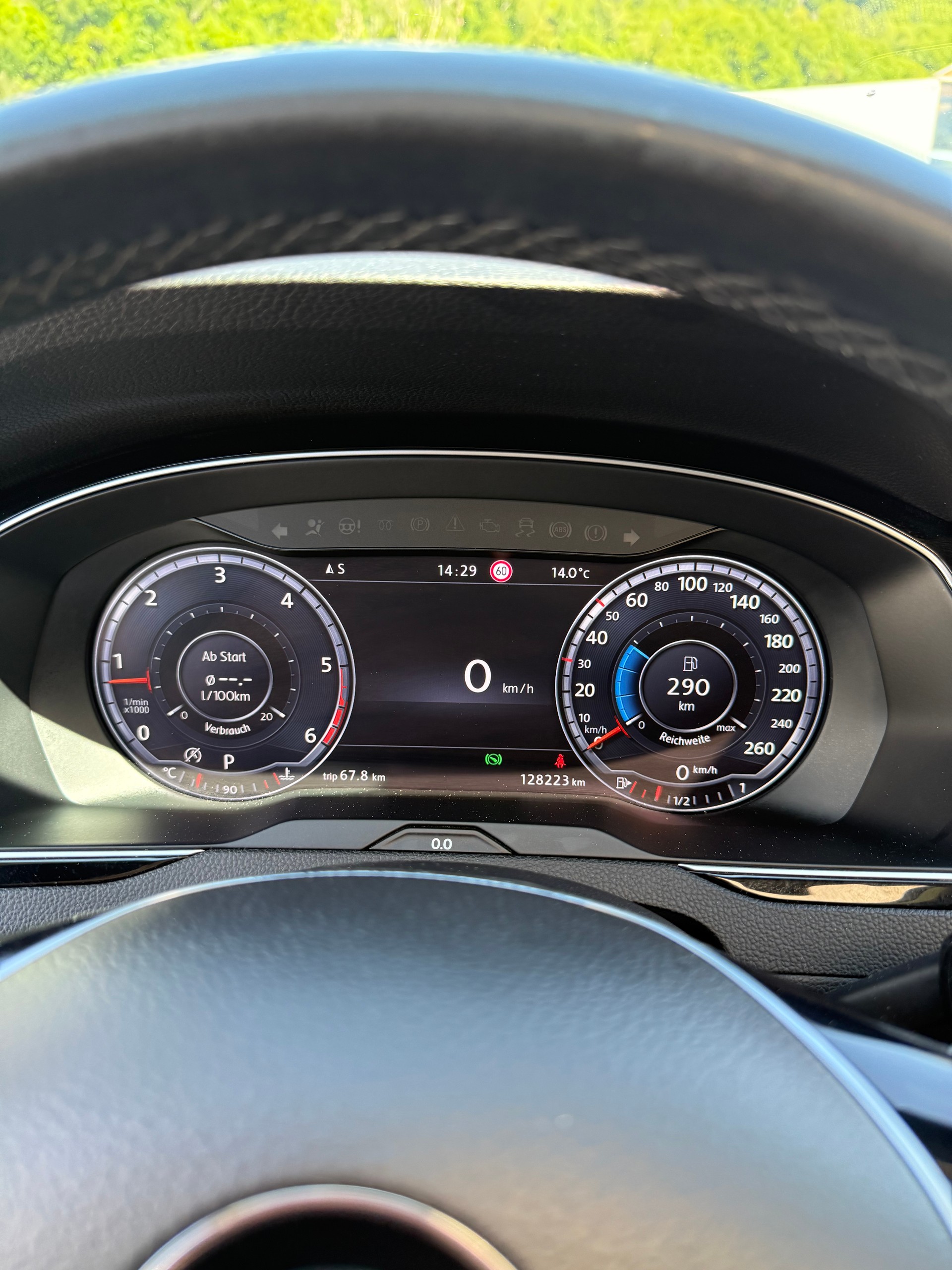 VW Passat 2.0 TDI BMT Highline DSG 4Motion-image-16