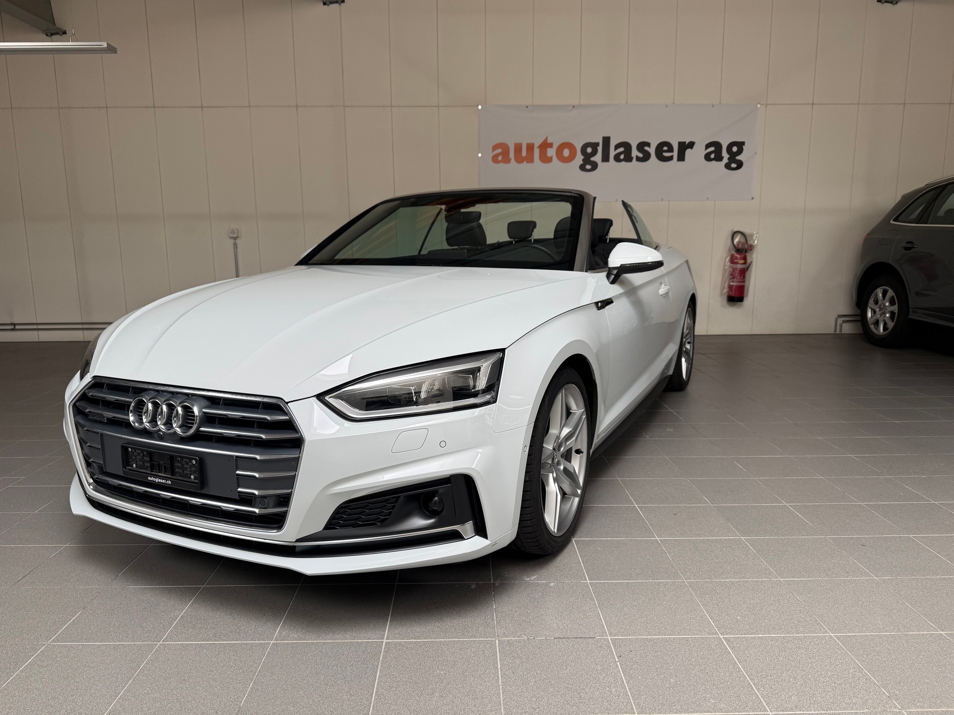 AUDI A5 Cabriolet 45 TFSI S-tronic Sport quattro-showroom-element-1