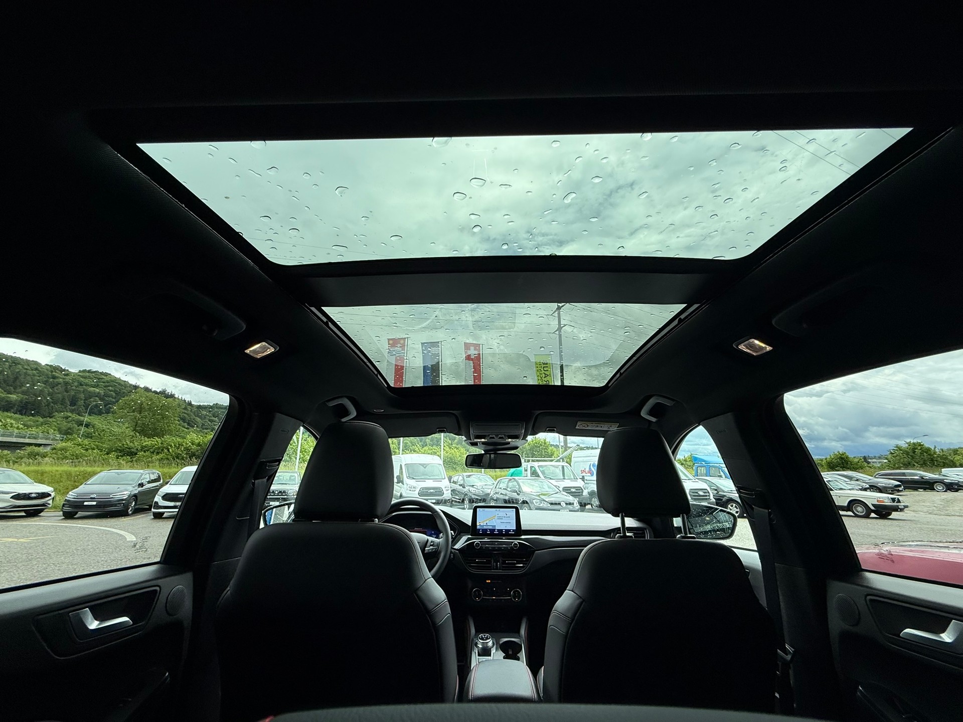 FORD Kuga 2.5 FHEV ST-Line X 4WD-image-9