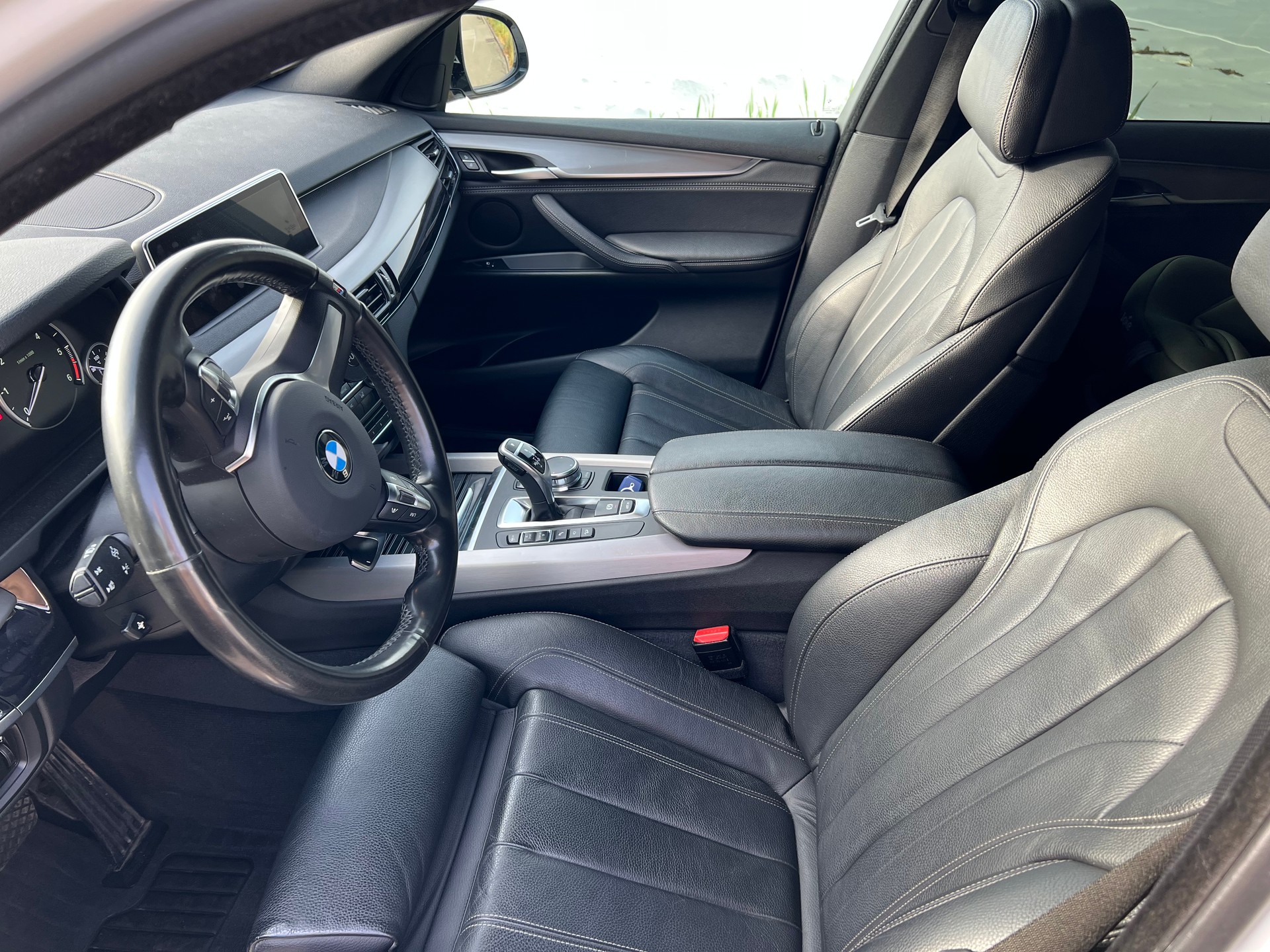 BMW X5 30d xDrive M Sport / AHK 3.5t / Garantie / Head up-image-4