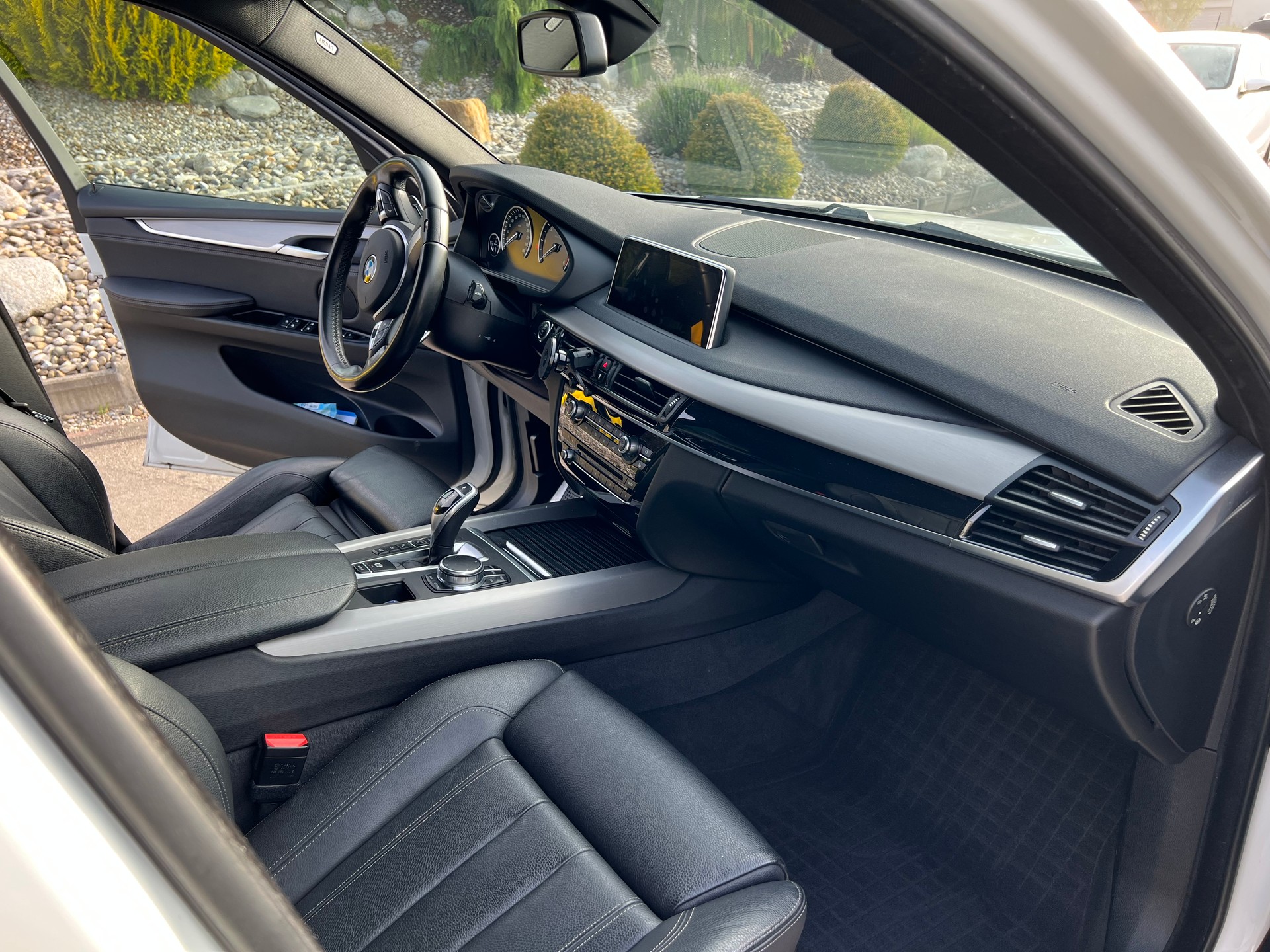 BMW X5 30d xDrive M Sport / AHK 3.5t / Garantie / Head up-image-3
