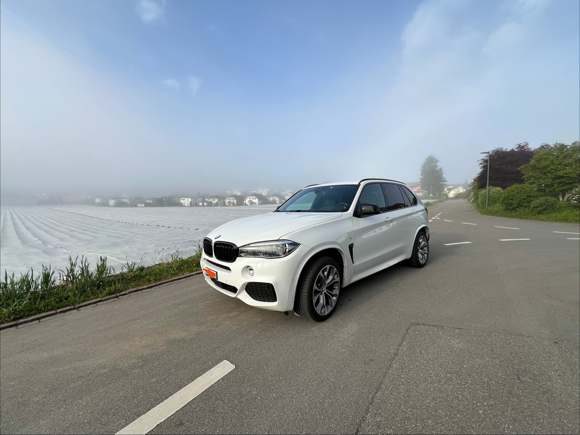 BMW X5 30d xDrive M Sport / AHK 3.5t / Garantie / Head up-image-0