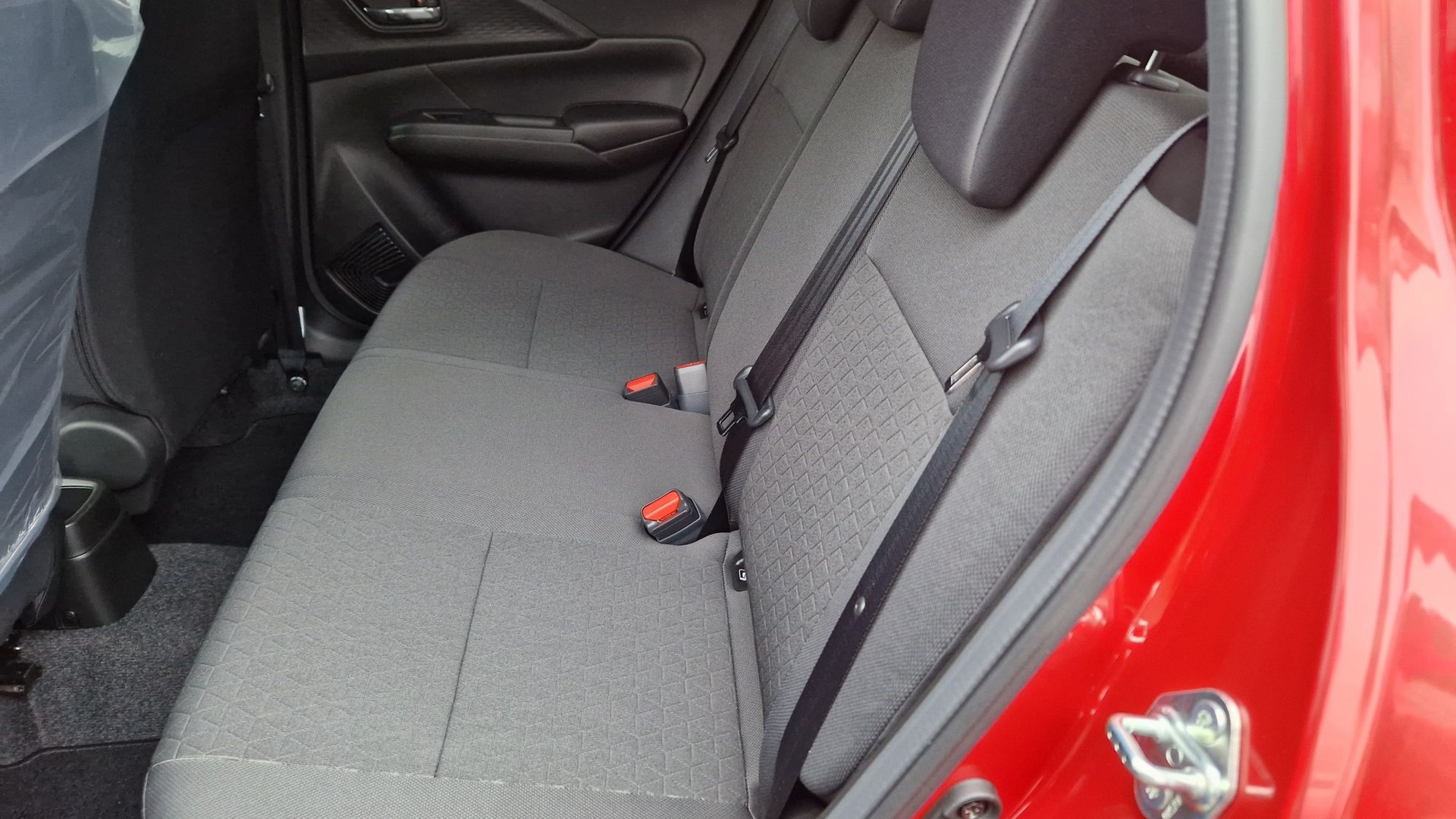 SUZUKI Swift 1.2 Sakura Hybrid-image-6