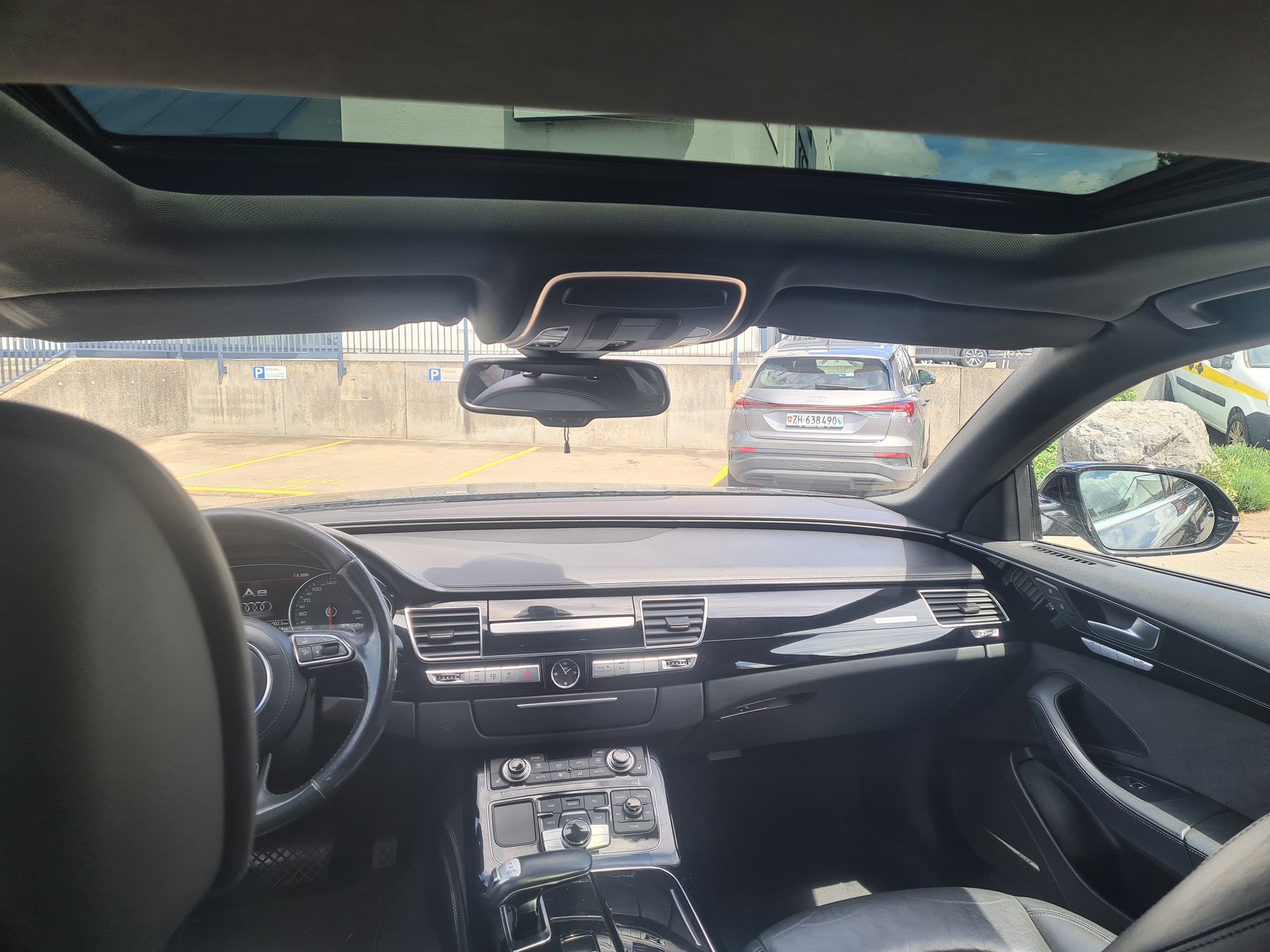 AUDI A8 3.0 TDI quattro tiptronic-image-9
