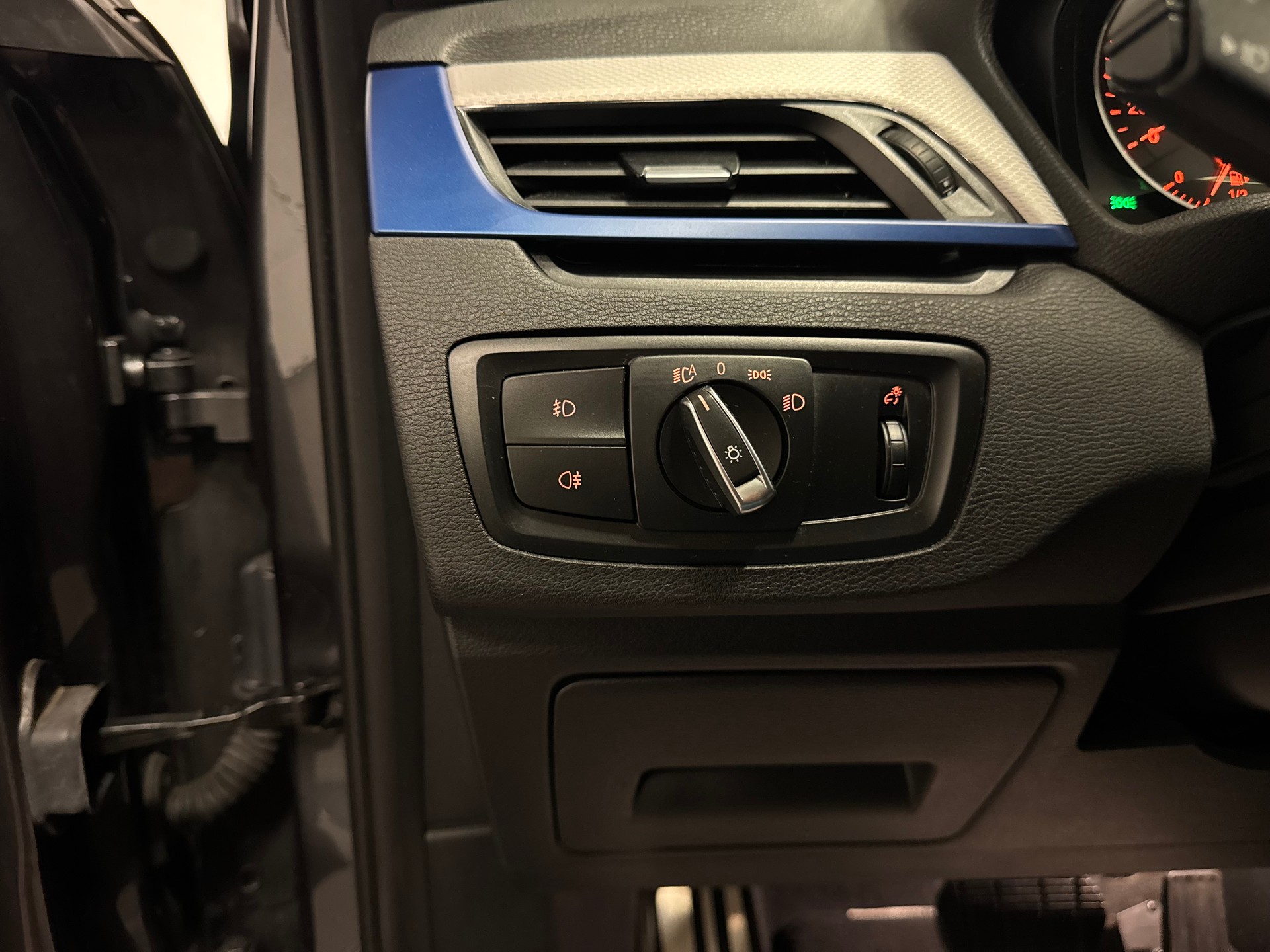 BMW X1 xDrive 20i M Sport Steptronic-image-30