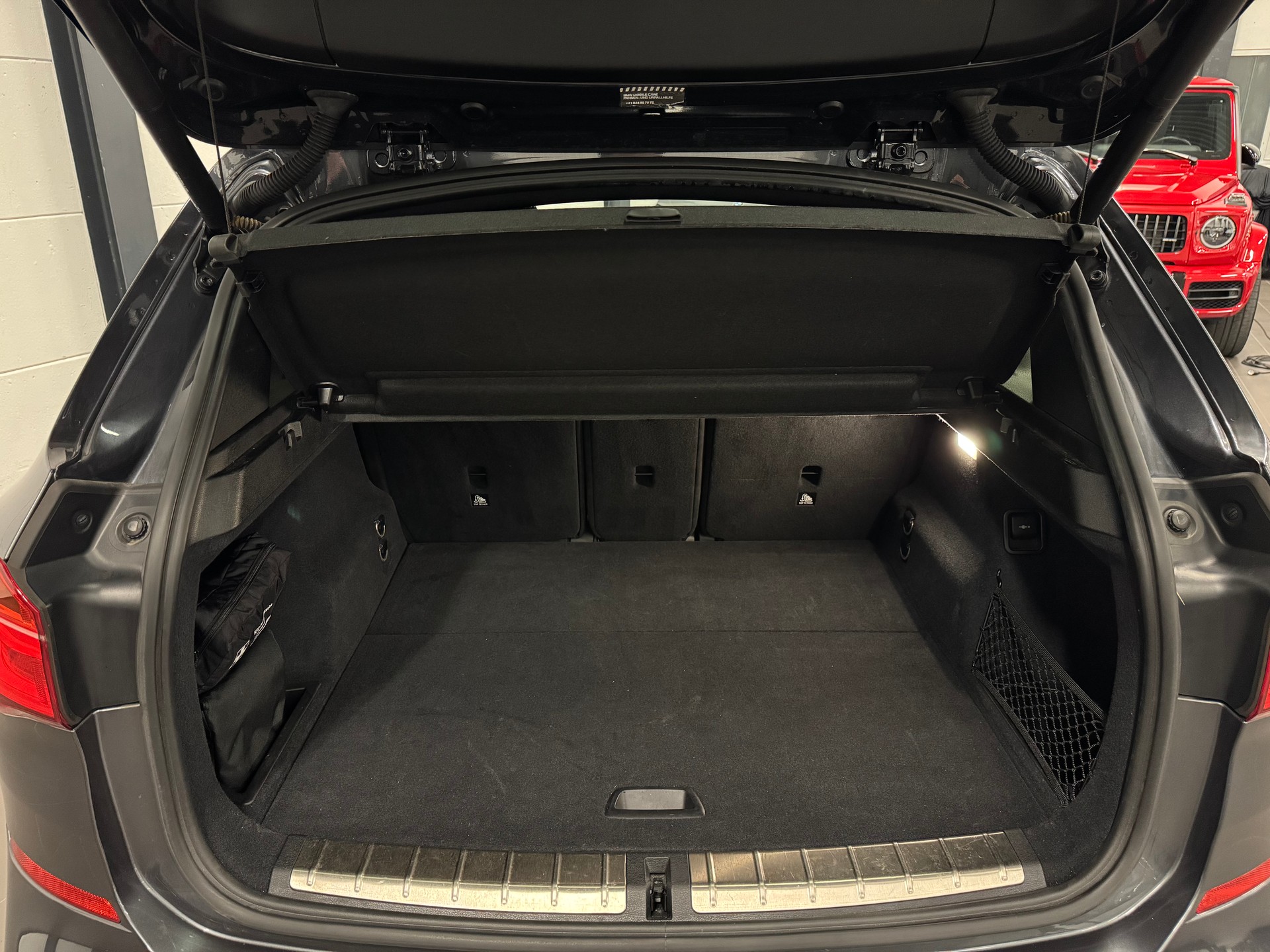 BMW X1 xDrive 20i M Sport Steptronic-image-23