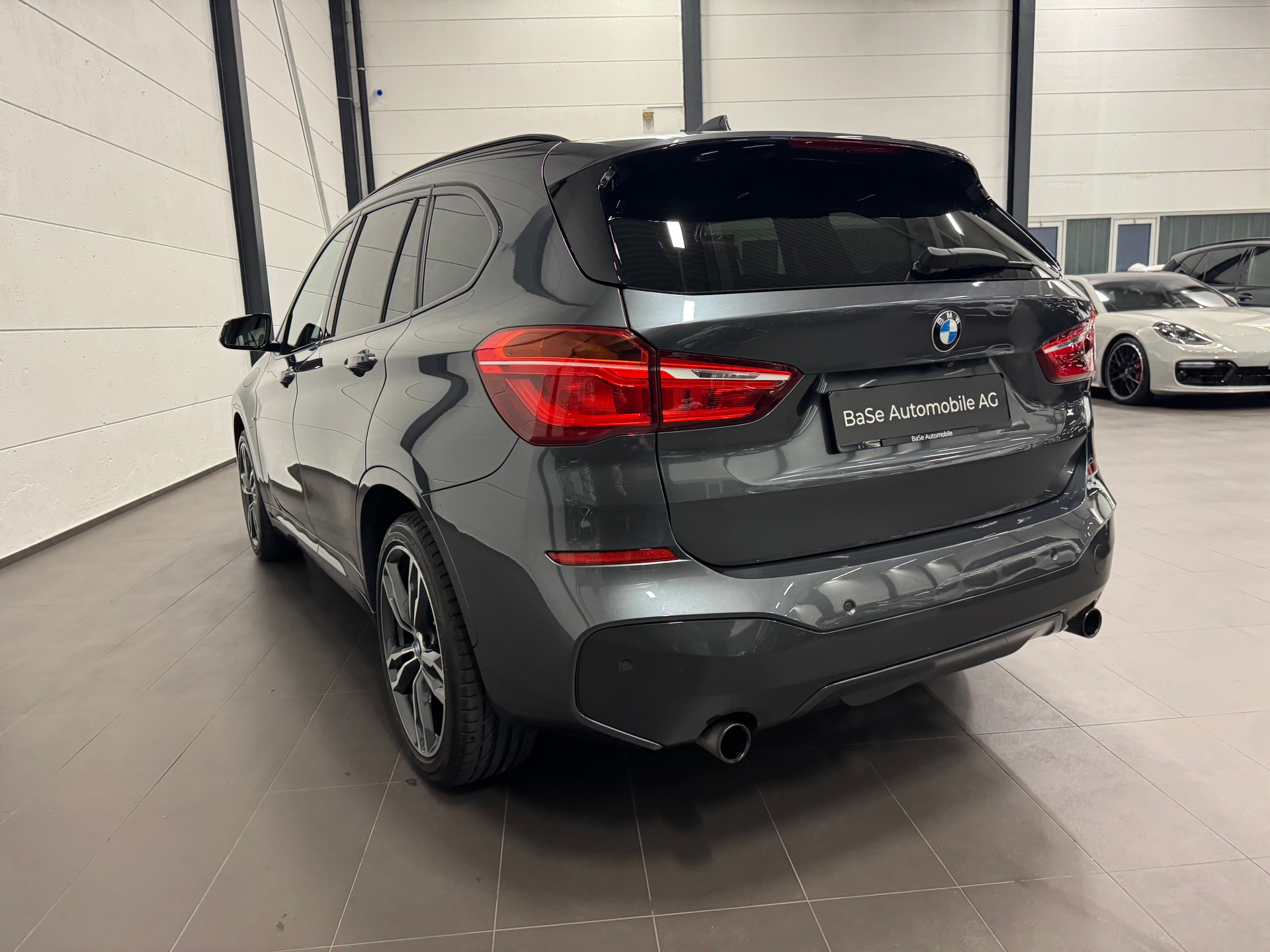 BMW X1 xDrive 20i M Sport Steptronic-image-14