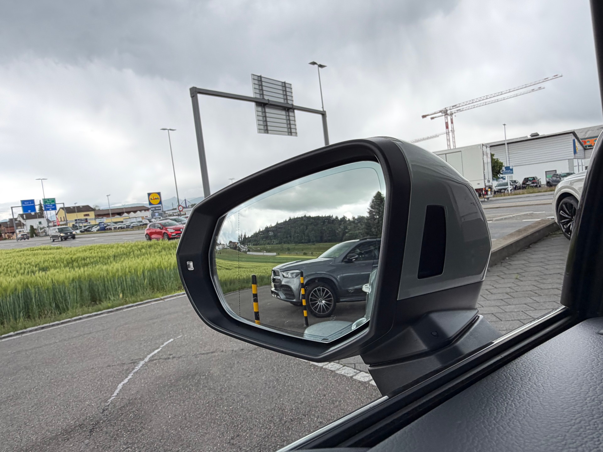 AUDI Q3 Sportback 35 TFSI S line Attraction S-tronic-image-17