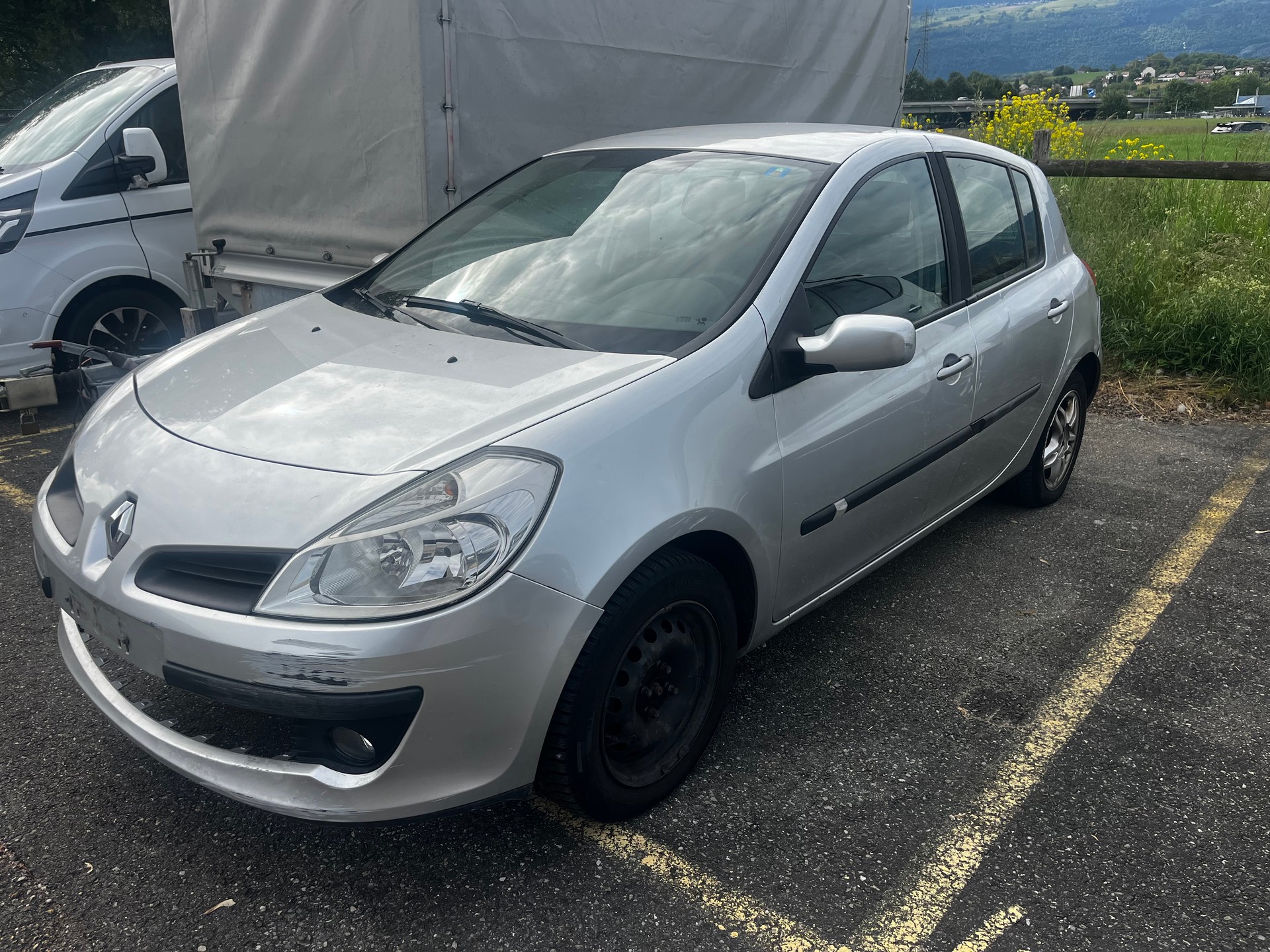 RENAULT CLIO-image-9