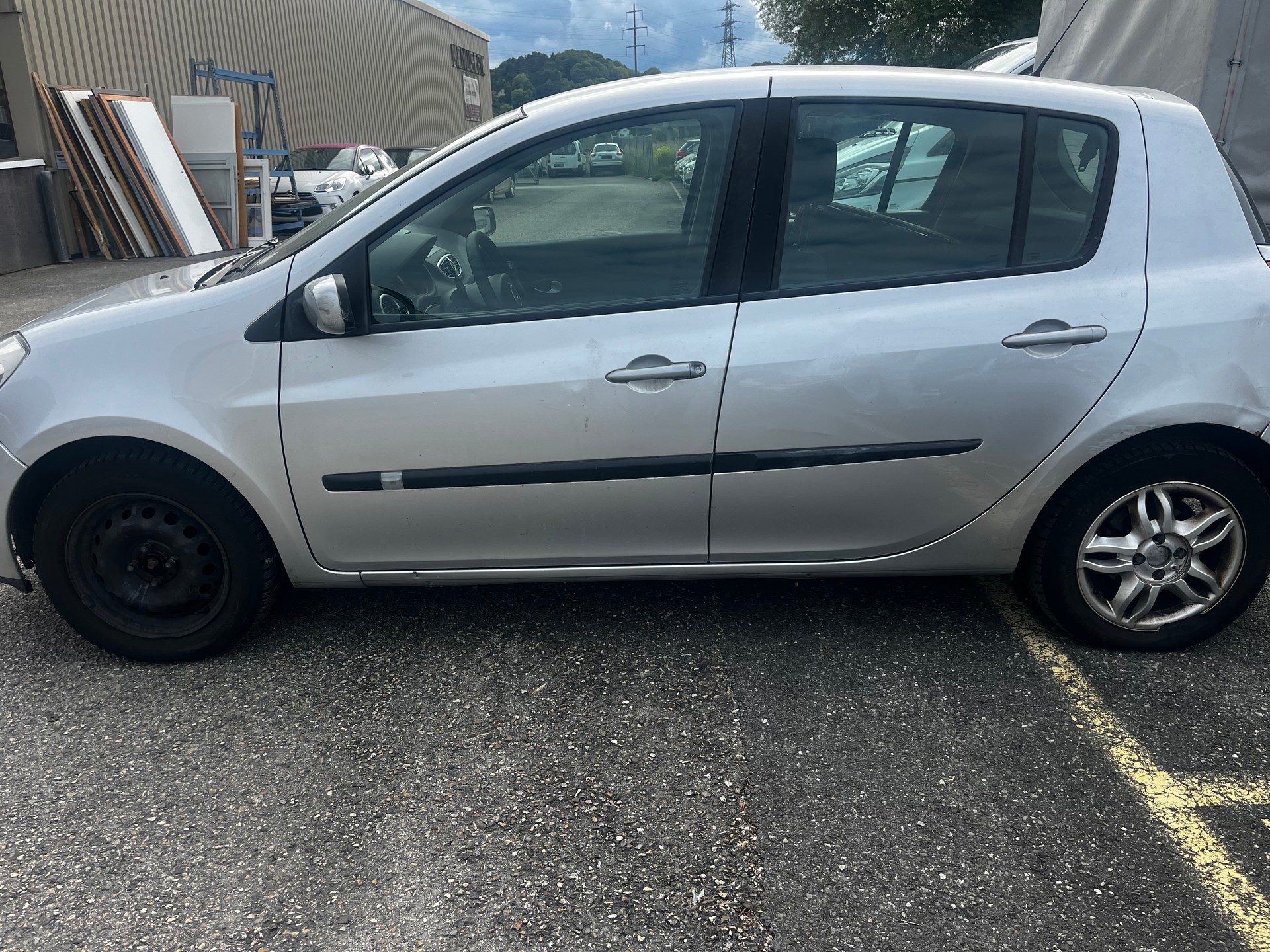 RENAULT CLIO-image-5